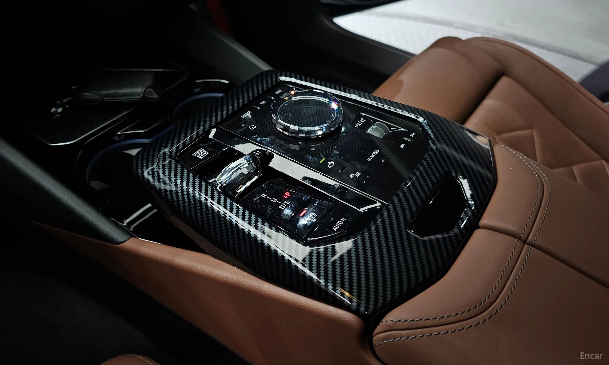 BMW 5 Series (G60) превью 9