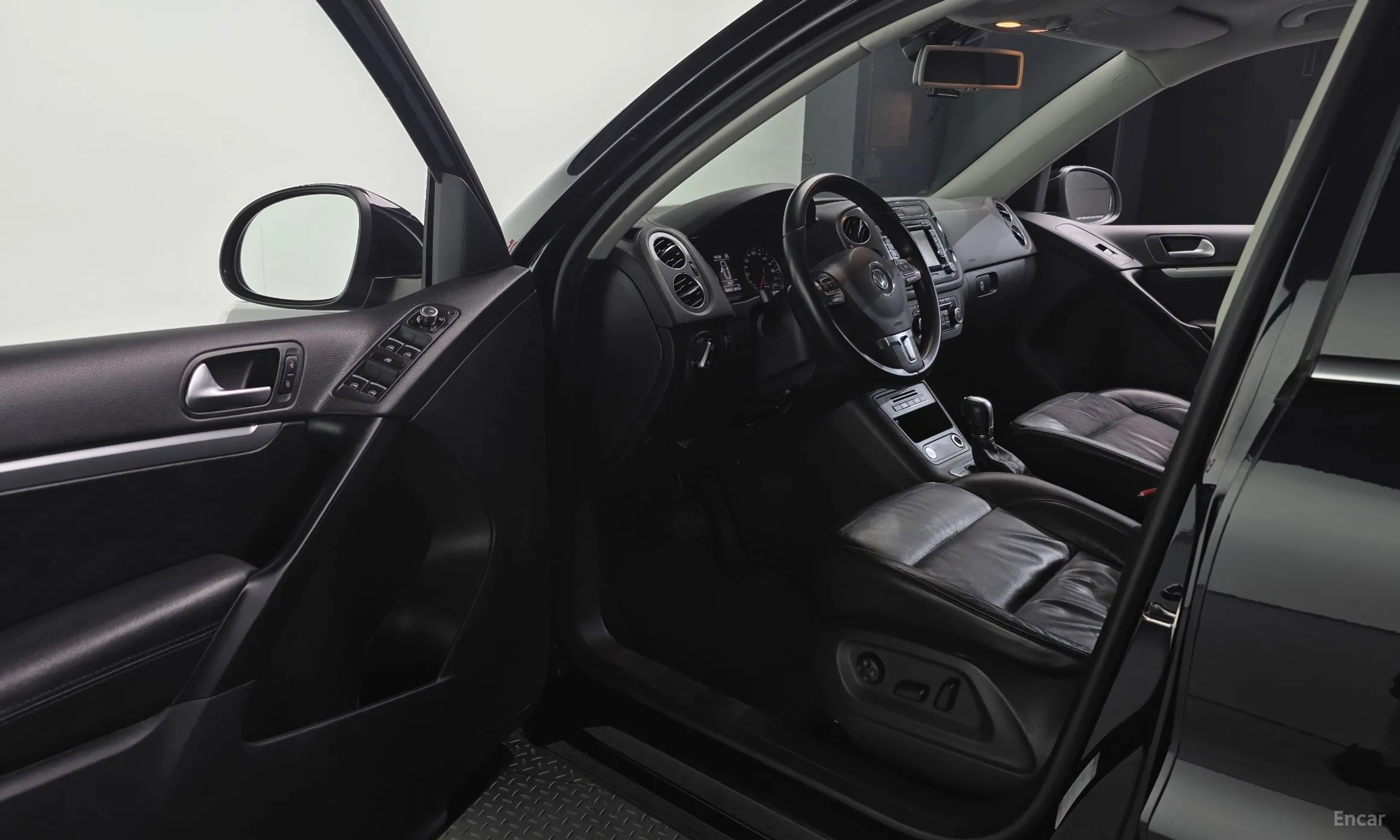 Volkswagen New Tiguan превью 10