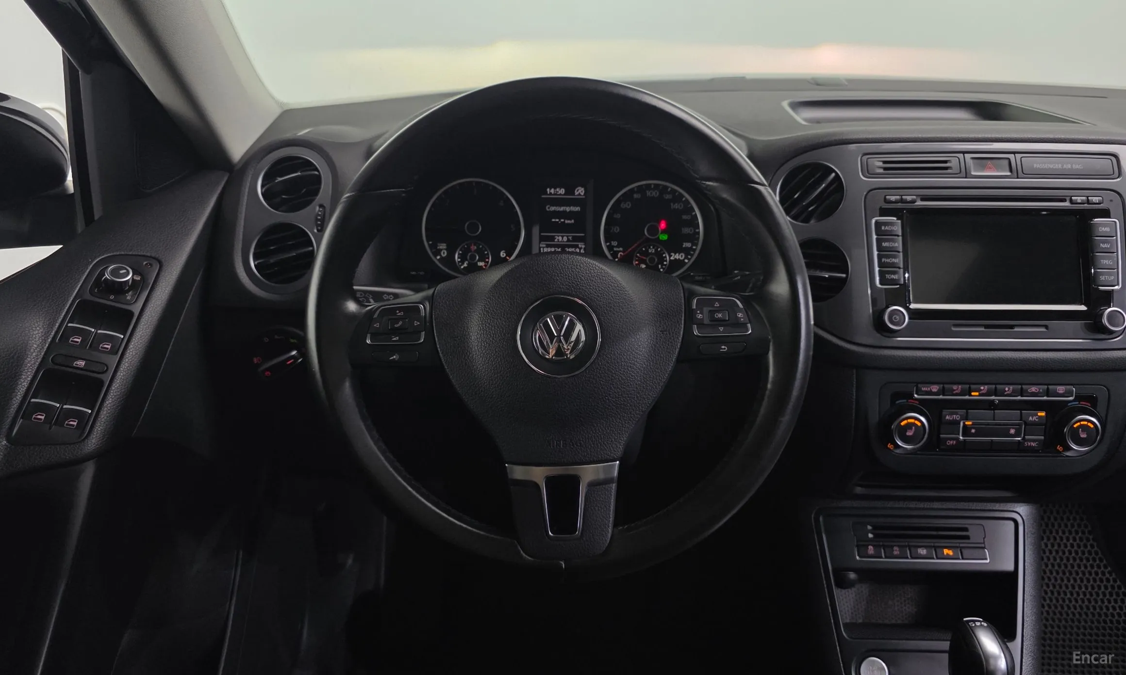 Volkswagen New Tiguan превью 13