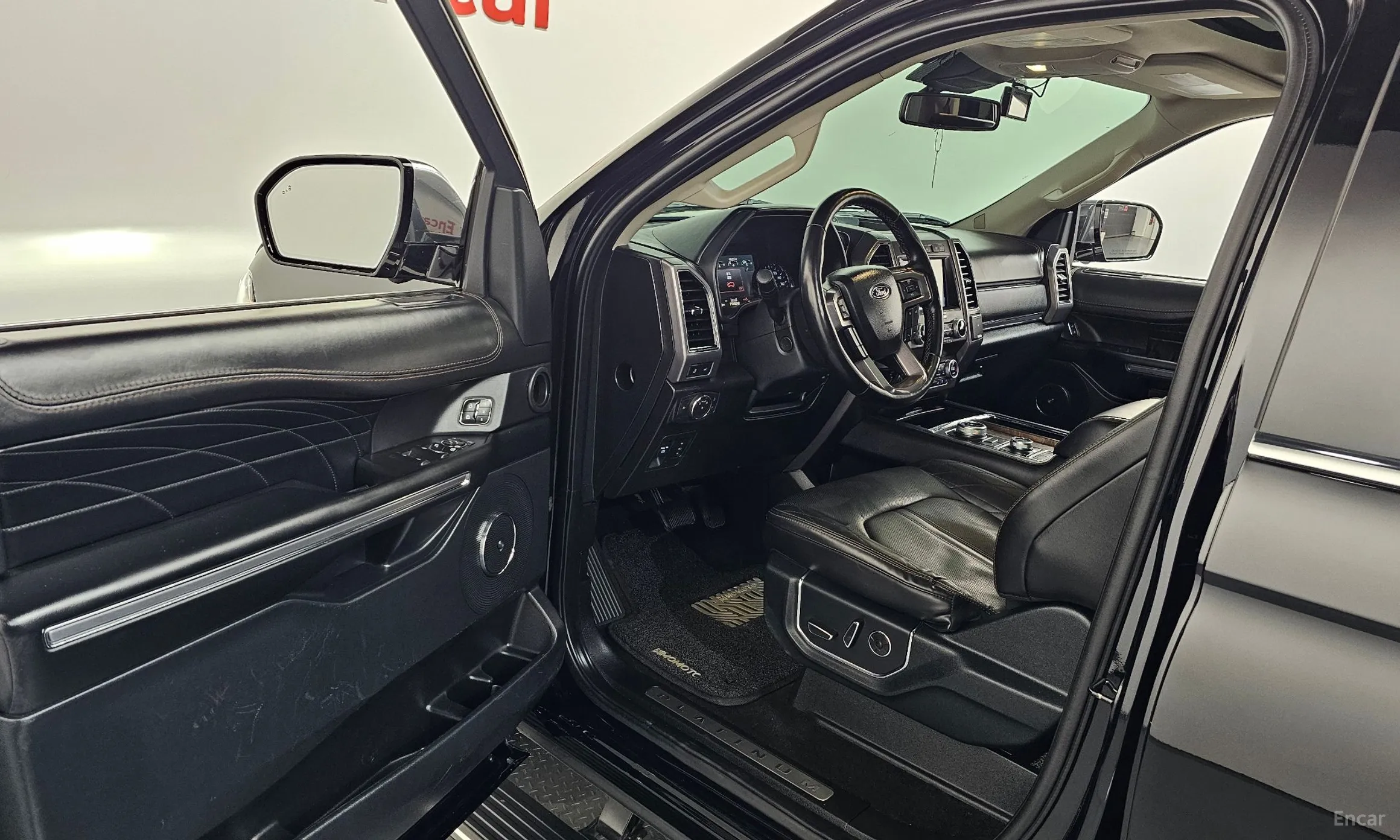 Ford Expedition превью 10