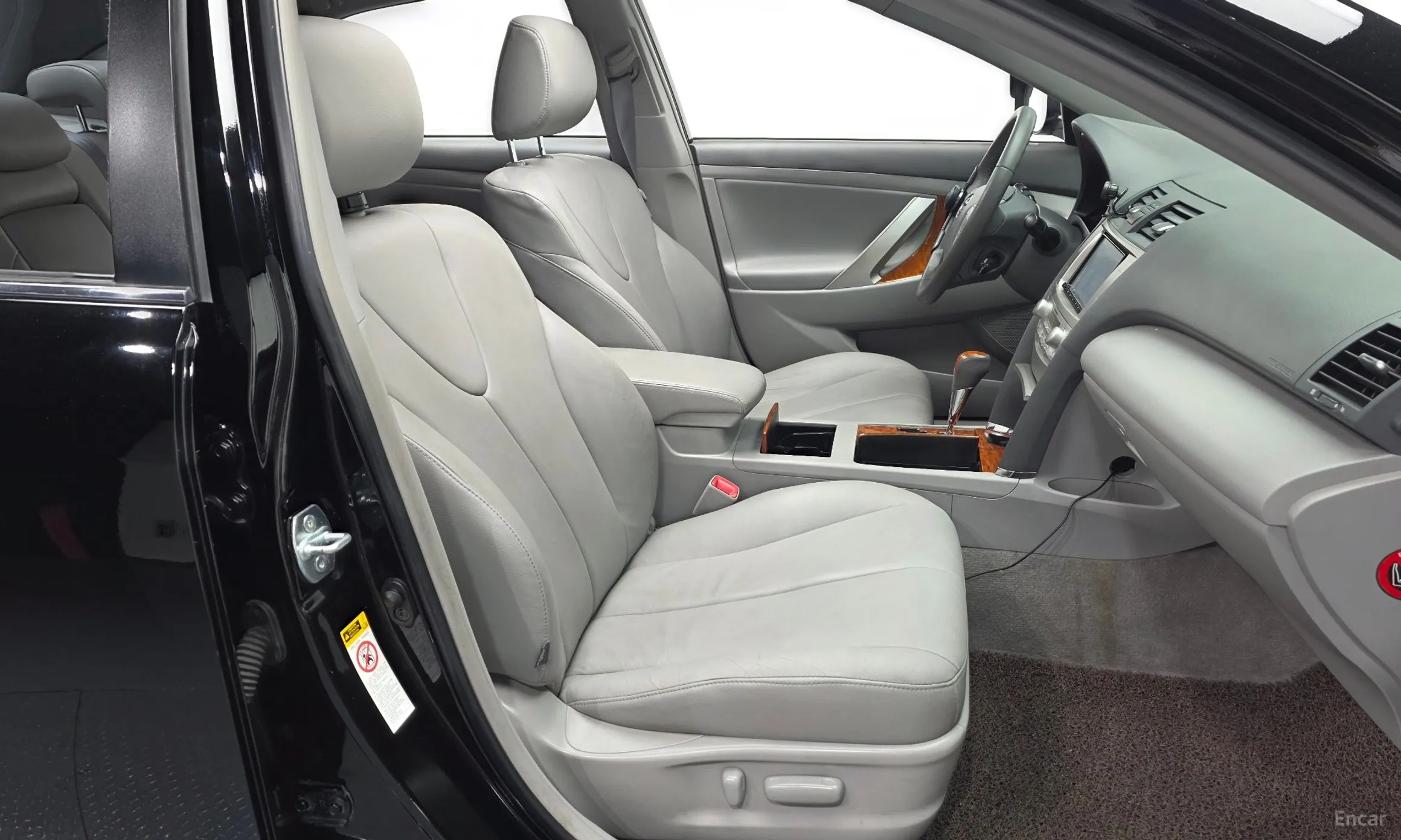 Toyota Camry превью 12