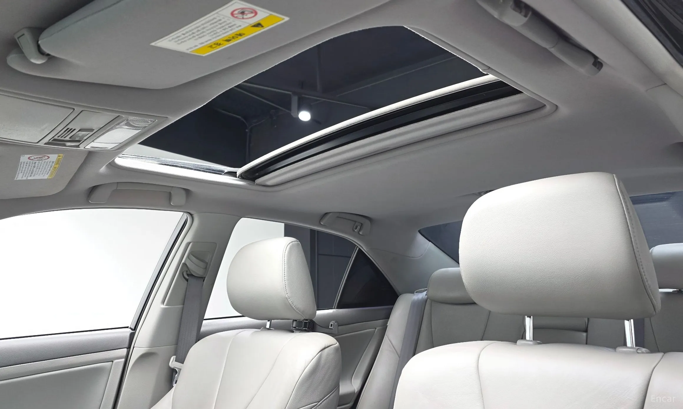 Toyota Camry превью 19