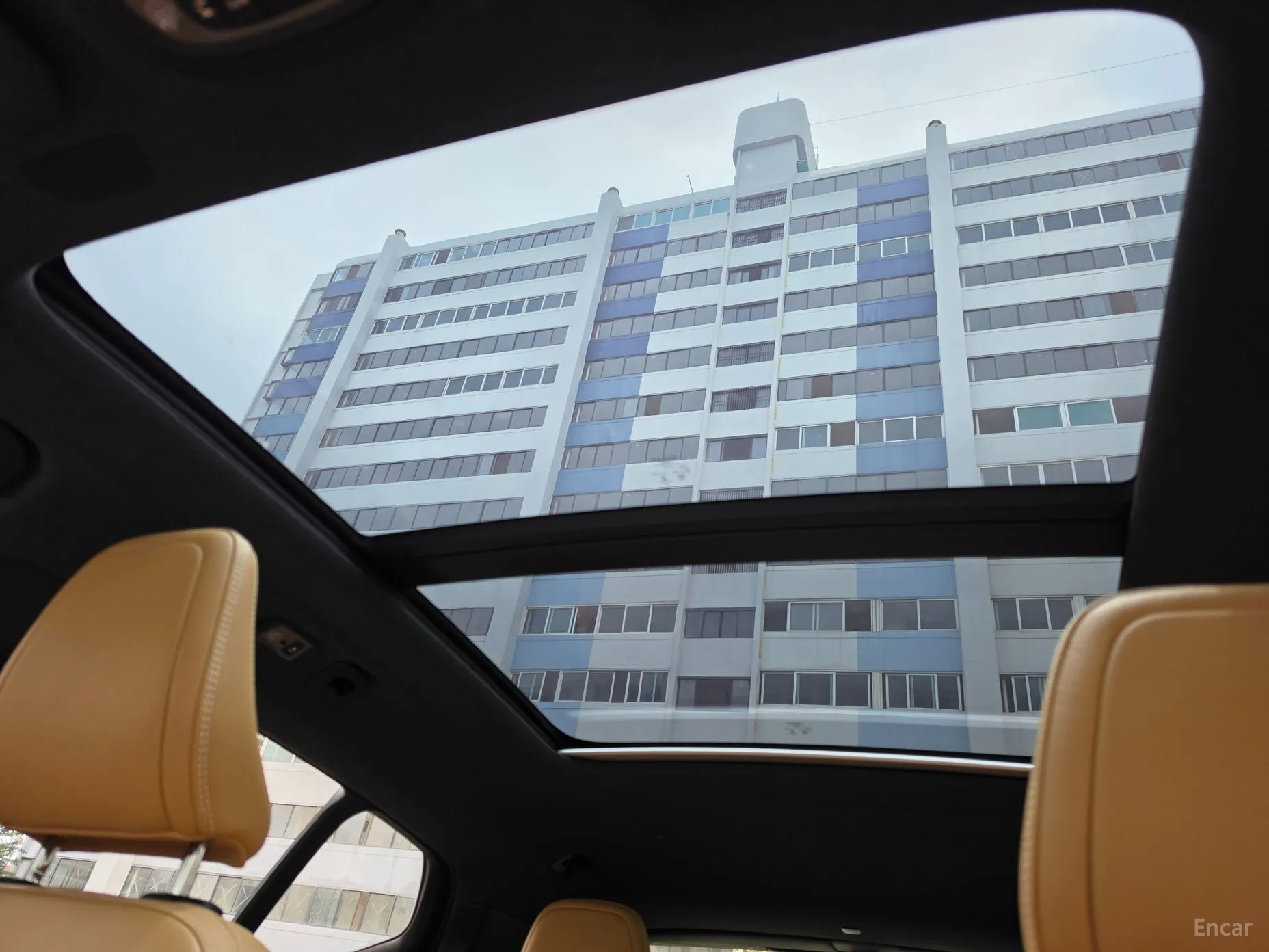 Volvo XC40 превью 10