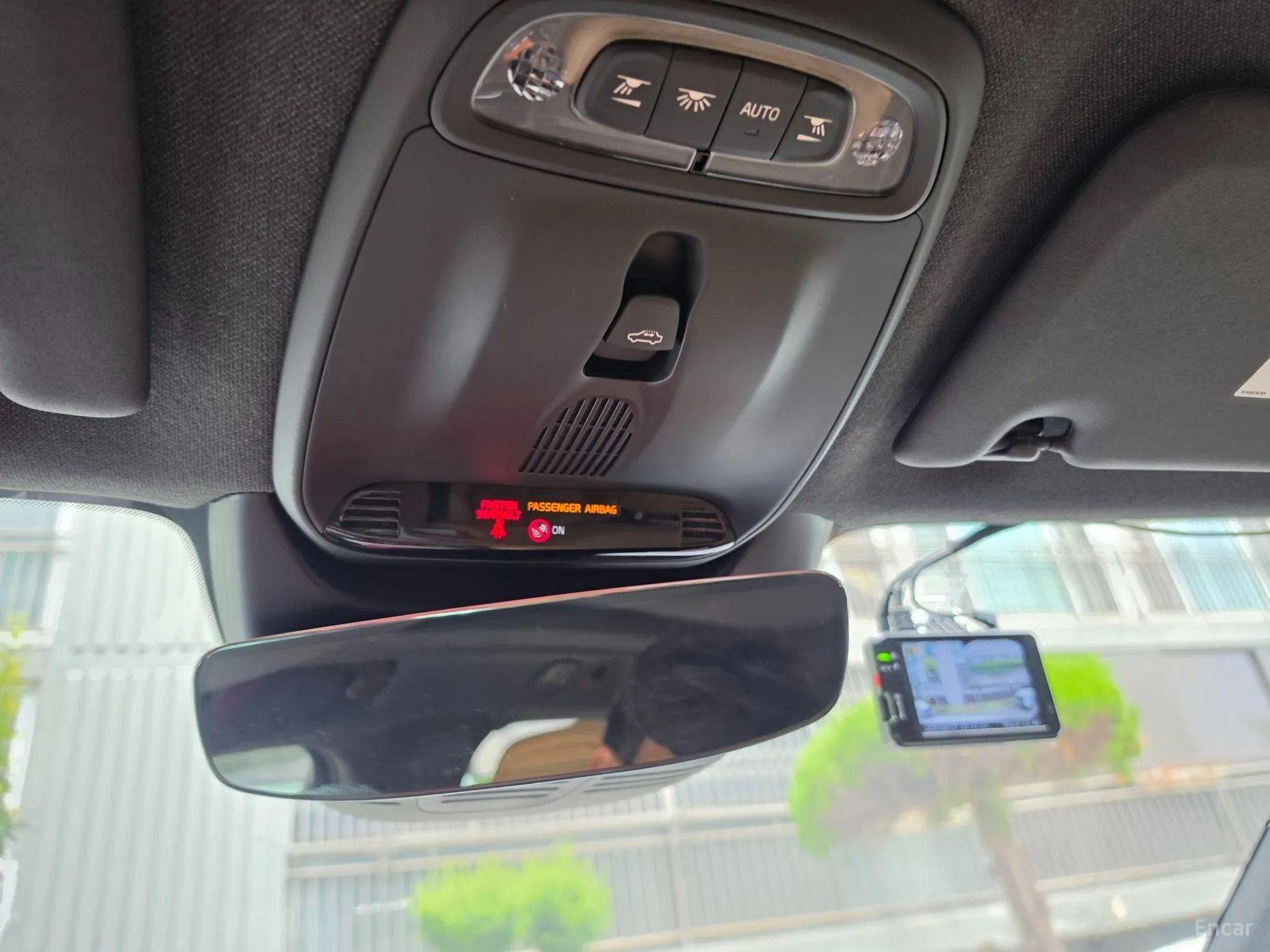 Volvo XC40 превью 14