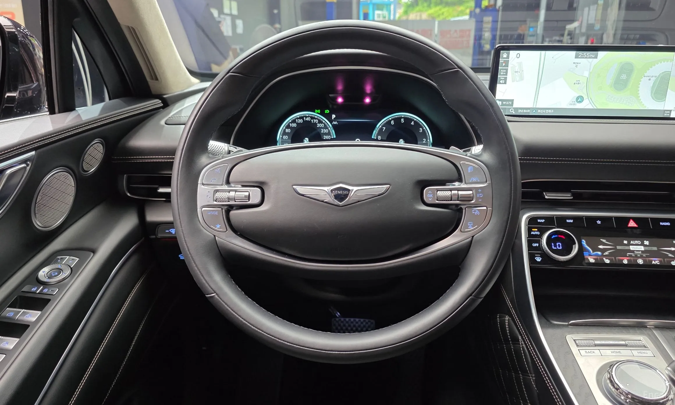 Genesis GV80 превью 13