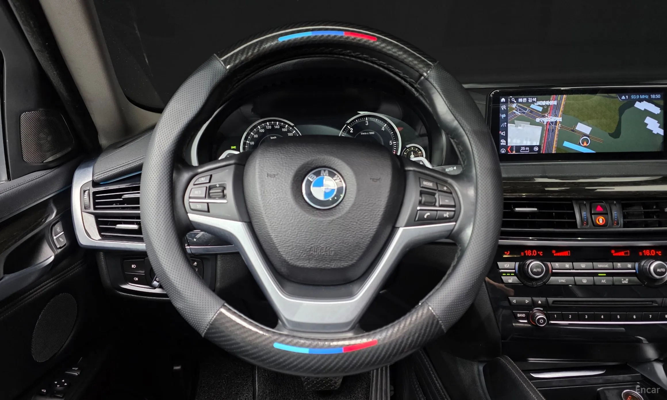 BMW X6 (F16) превью 14