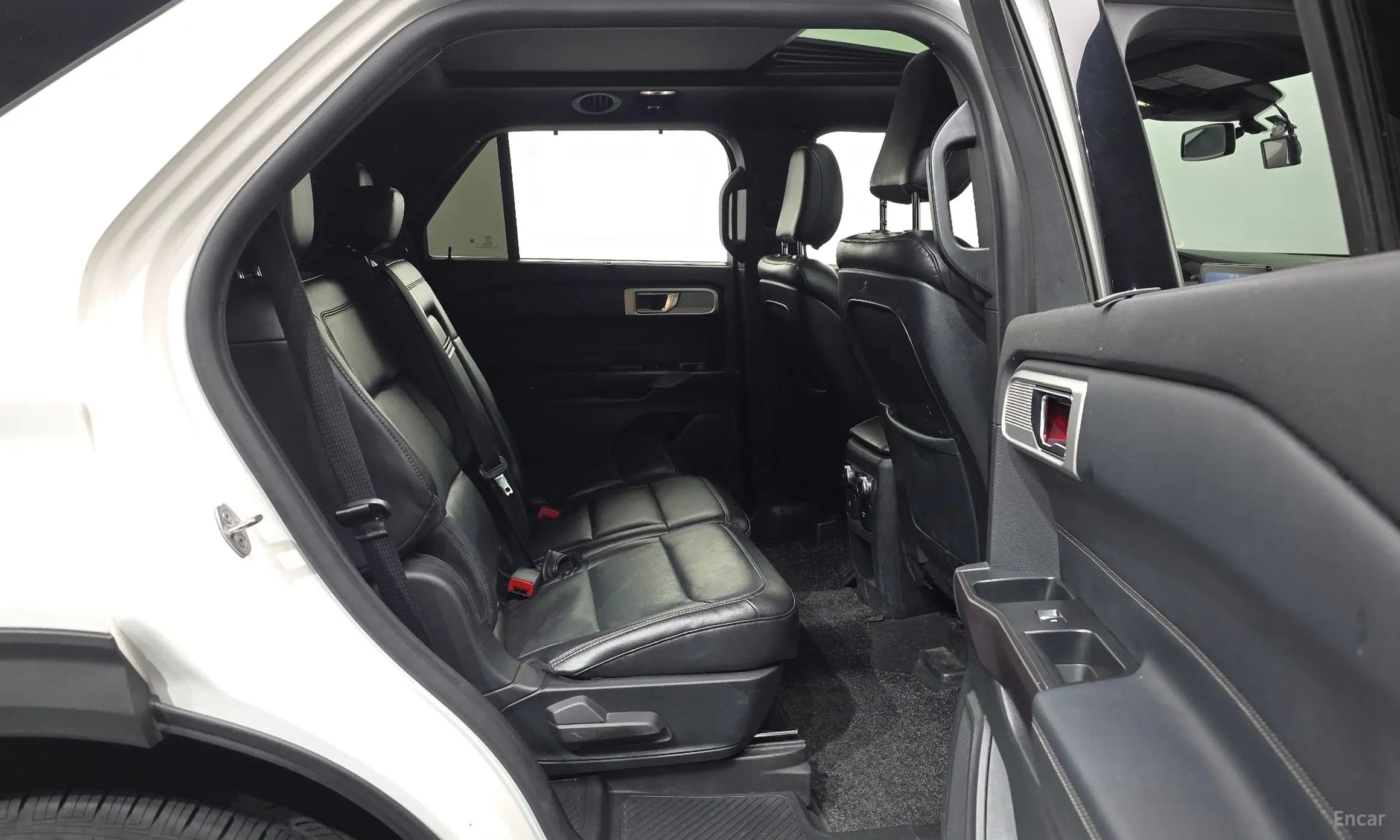 Ford Explorer 6th Generation превью 12
