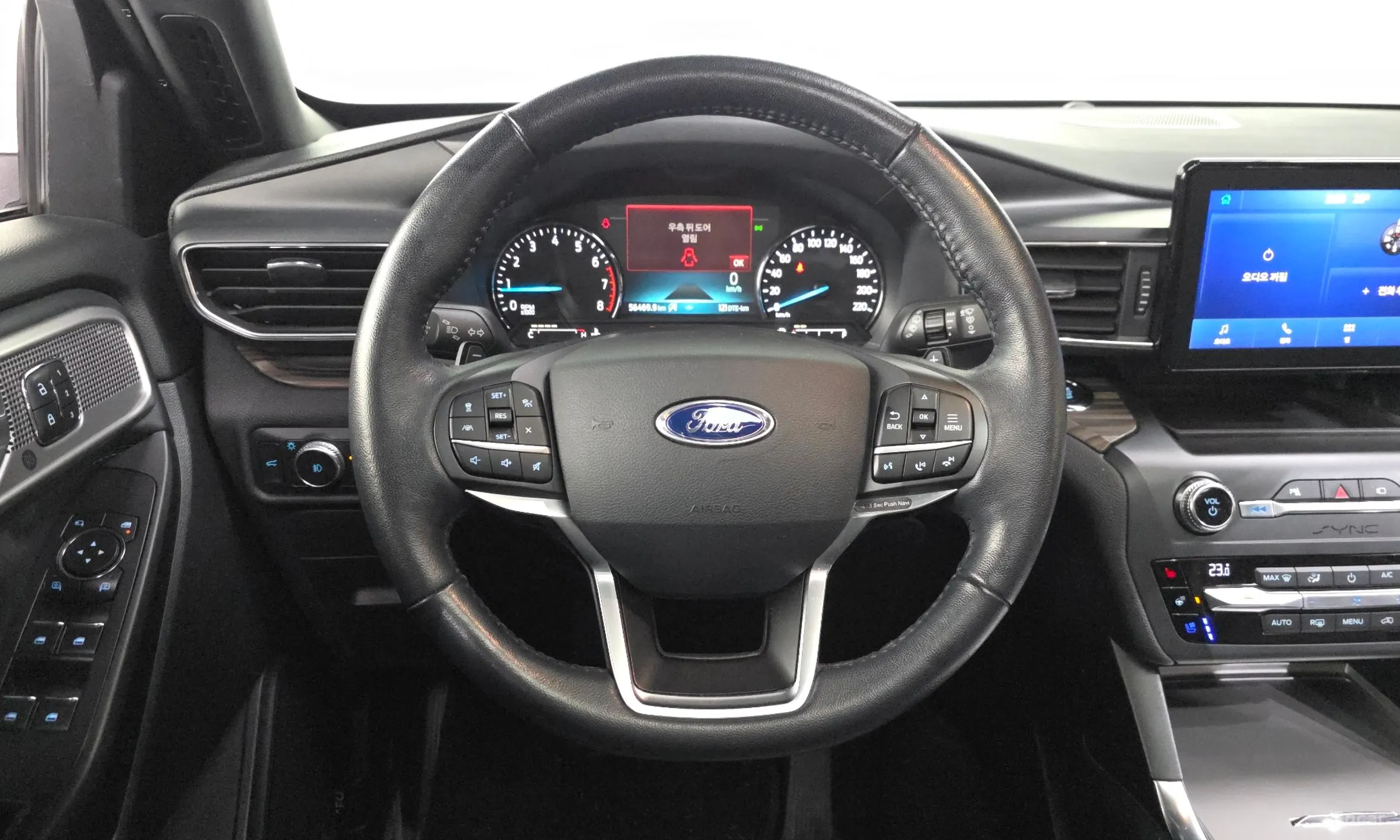 Ford Explorer 6th Generation превью 13