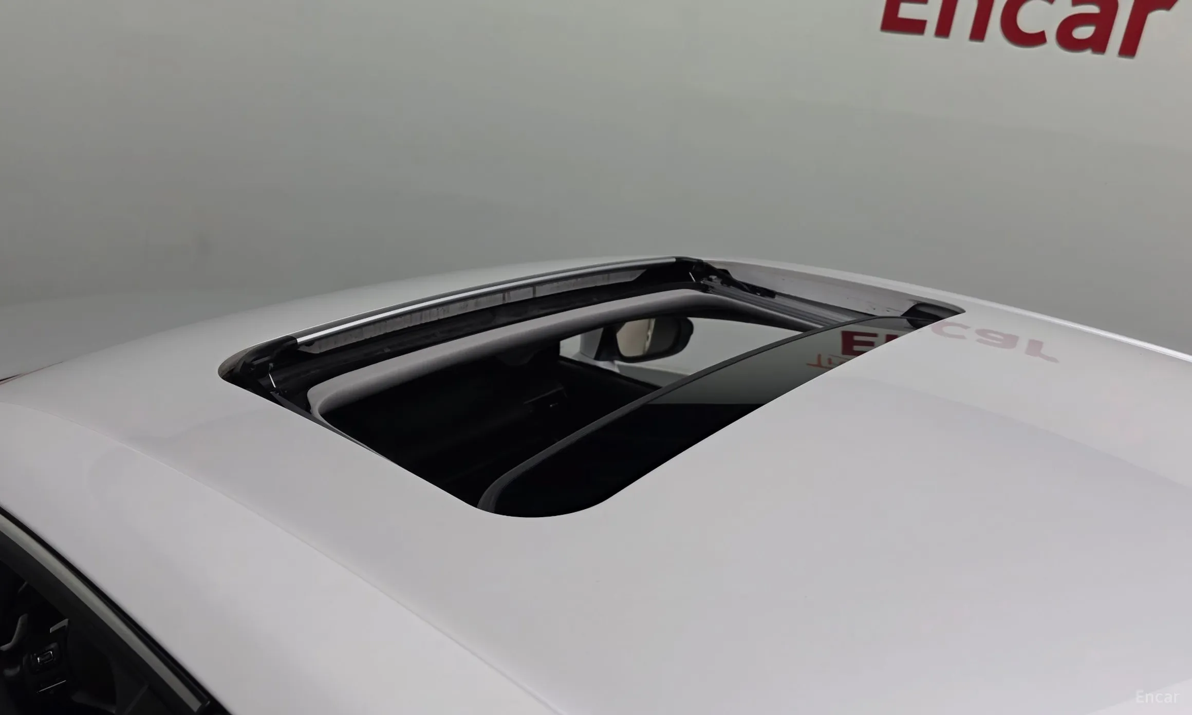 Lexus New IS200t превью 19