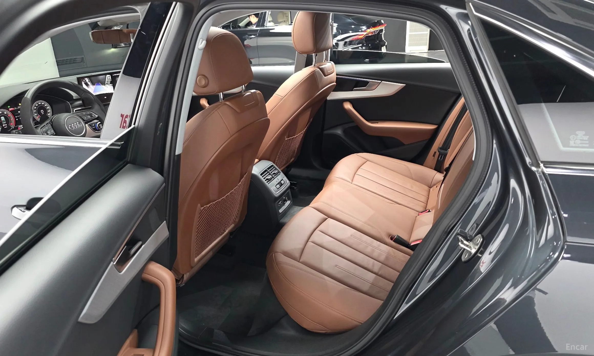 Audi A4 (B9) превью 12