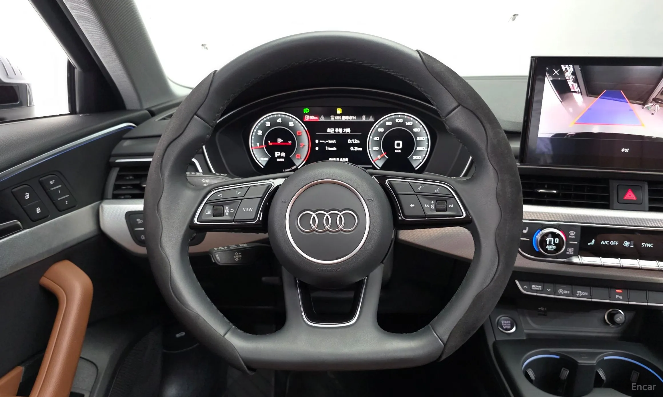 Audi A4 (B9) превью 13