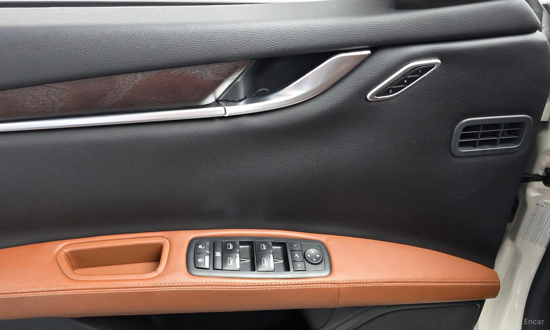 Maserati Ghibli превью 18