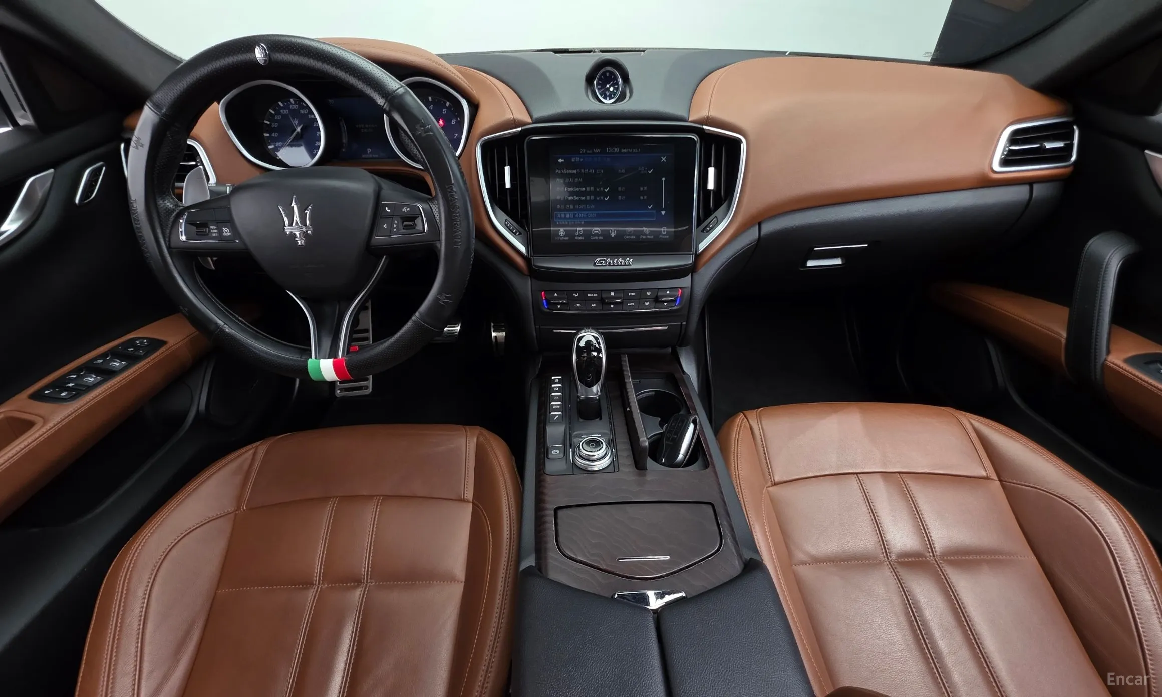 Maserati Ghibli превью 7