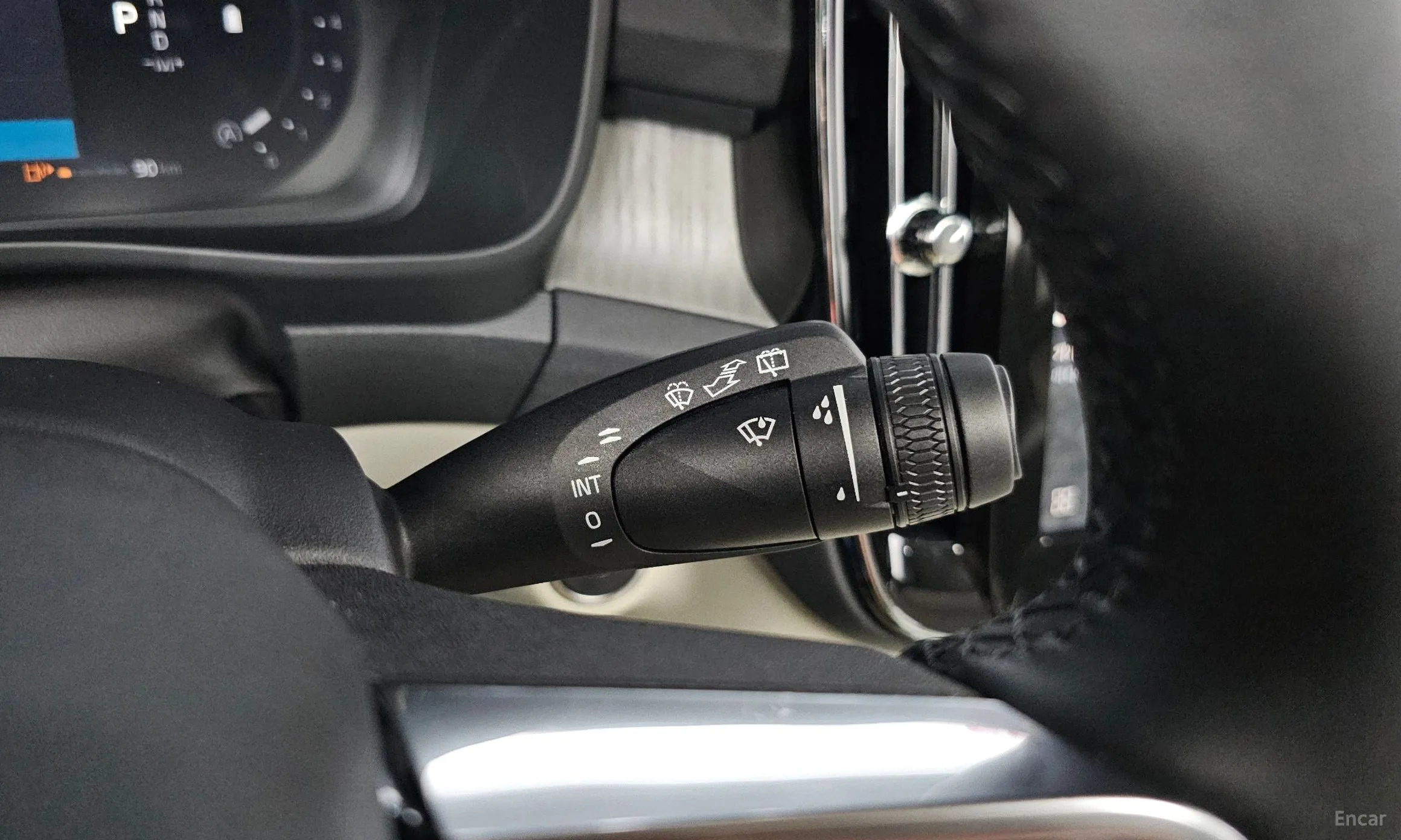 Volvo XC40 превью 17