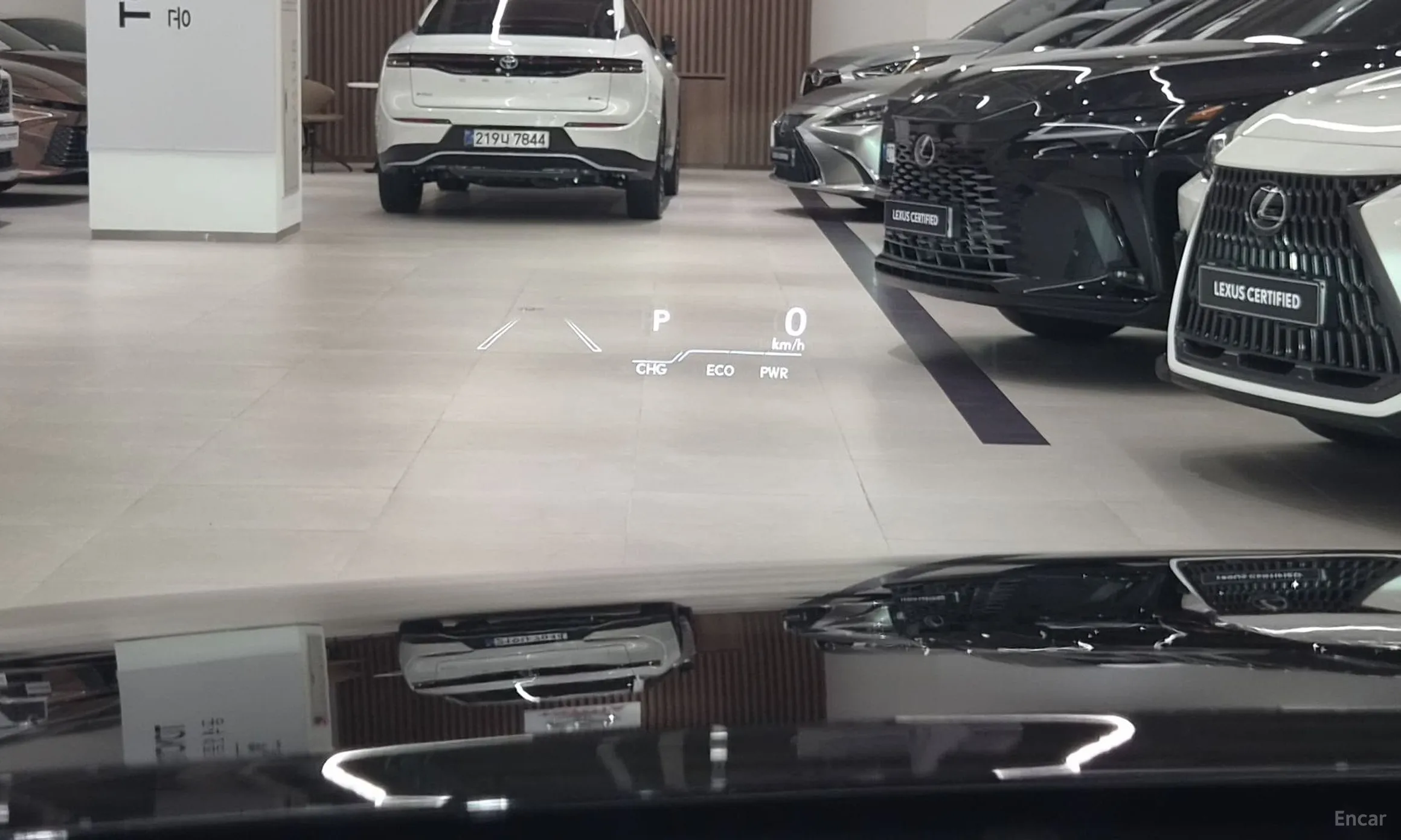 Lexus ES300h 7th Generation превью 16
