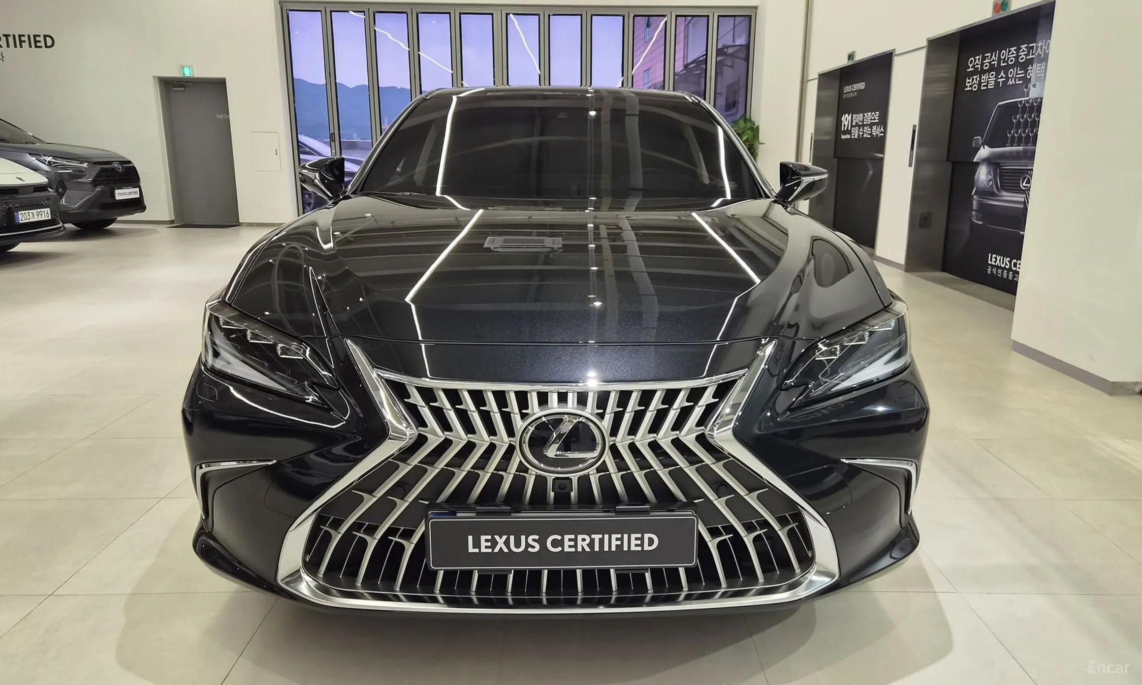 Lexus ES300h 7th Generation превью 3