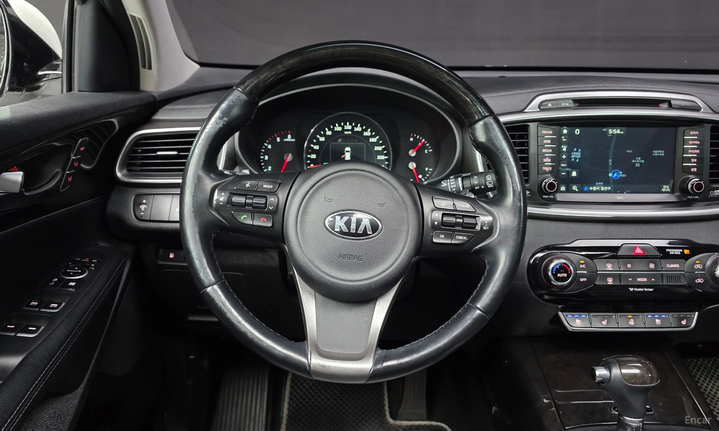 Kia Sorento превью 14