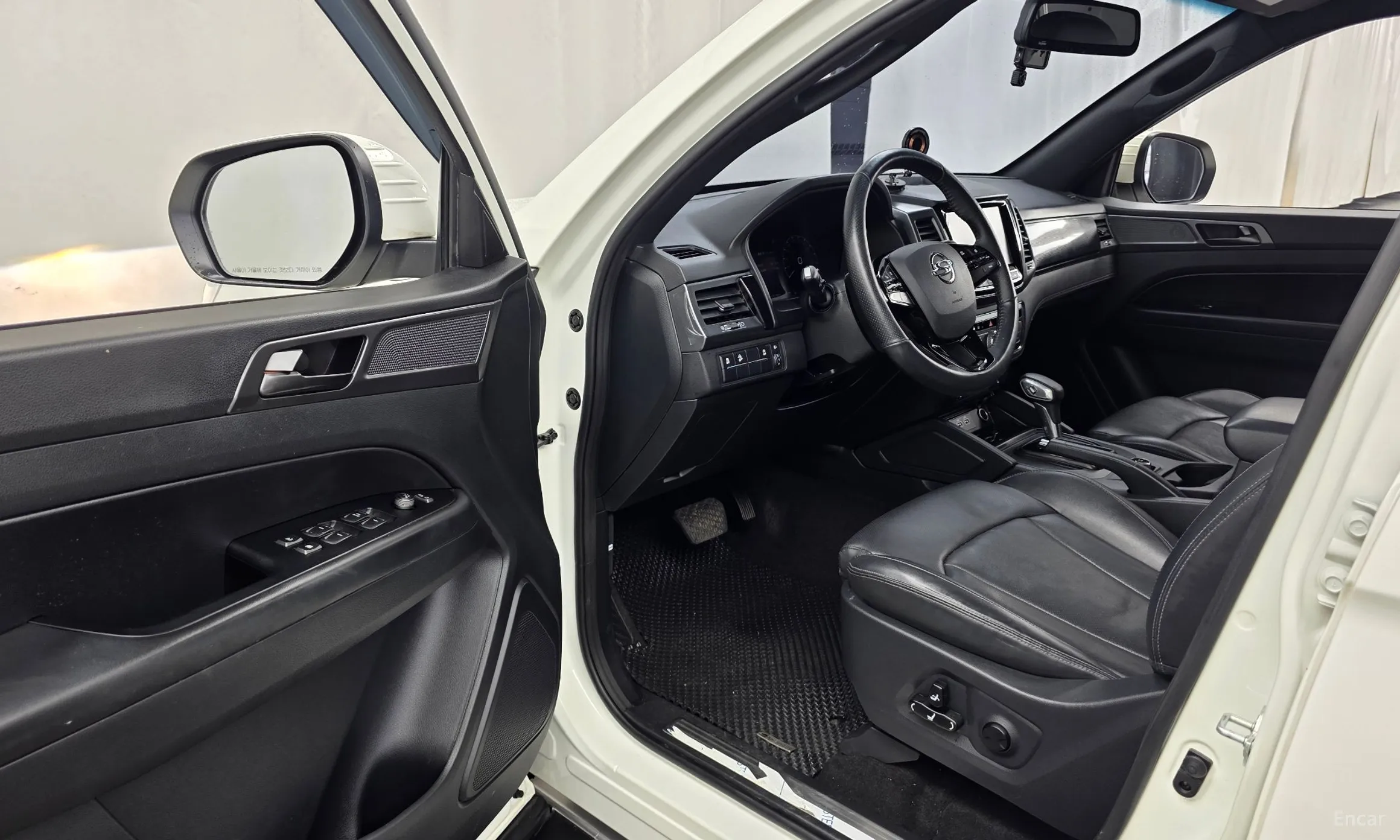 KG Mobility (SsangYong) Rexton Sports превью 10