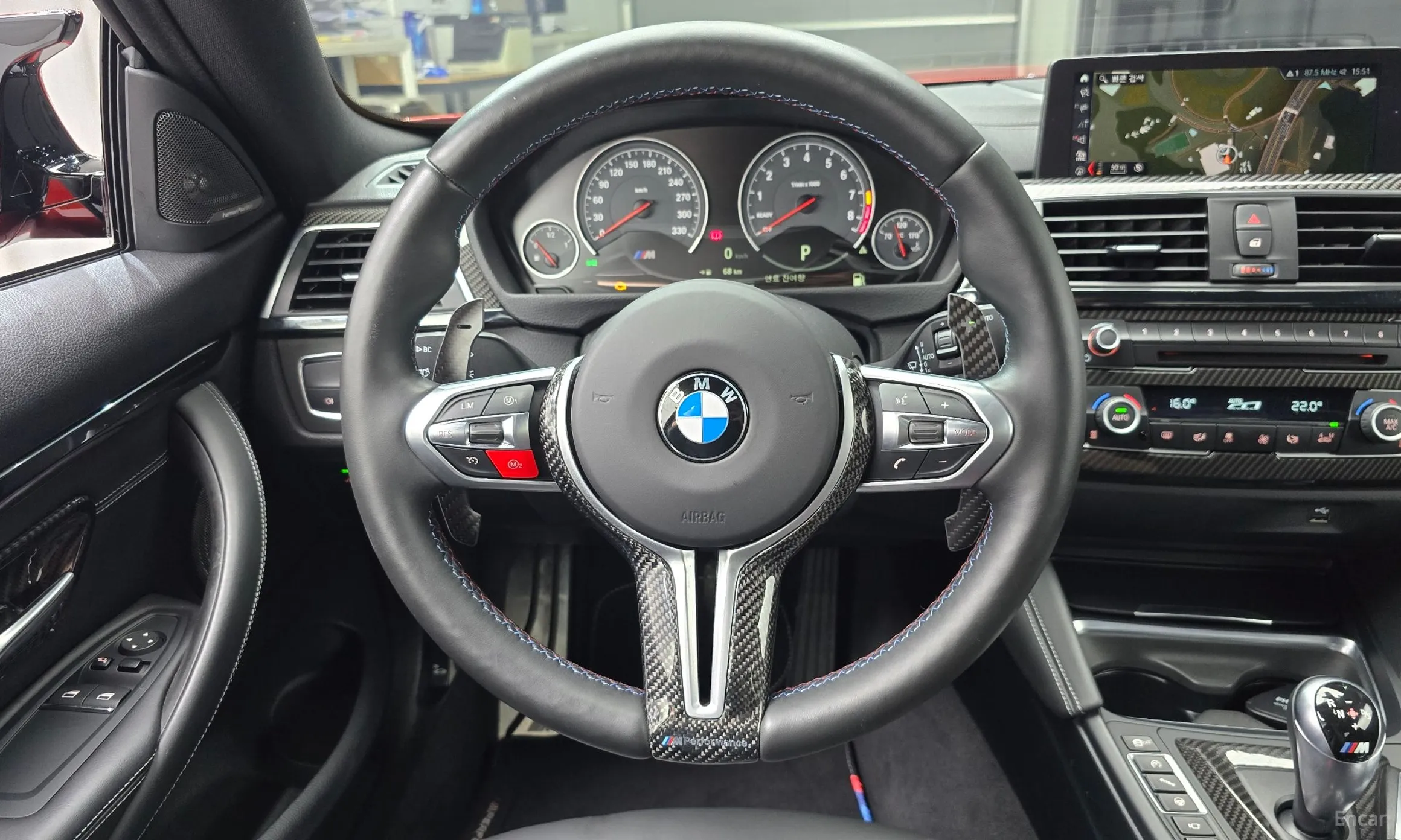 BMW M4 (F82) превью 13