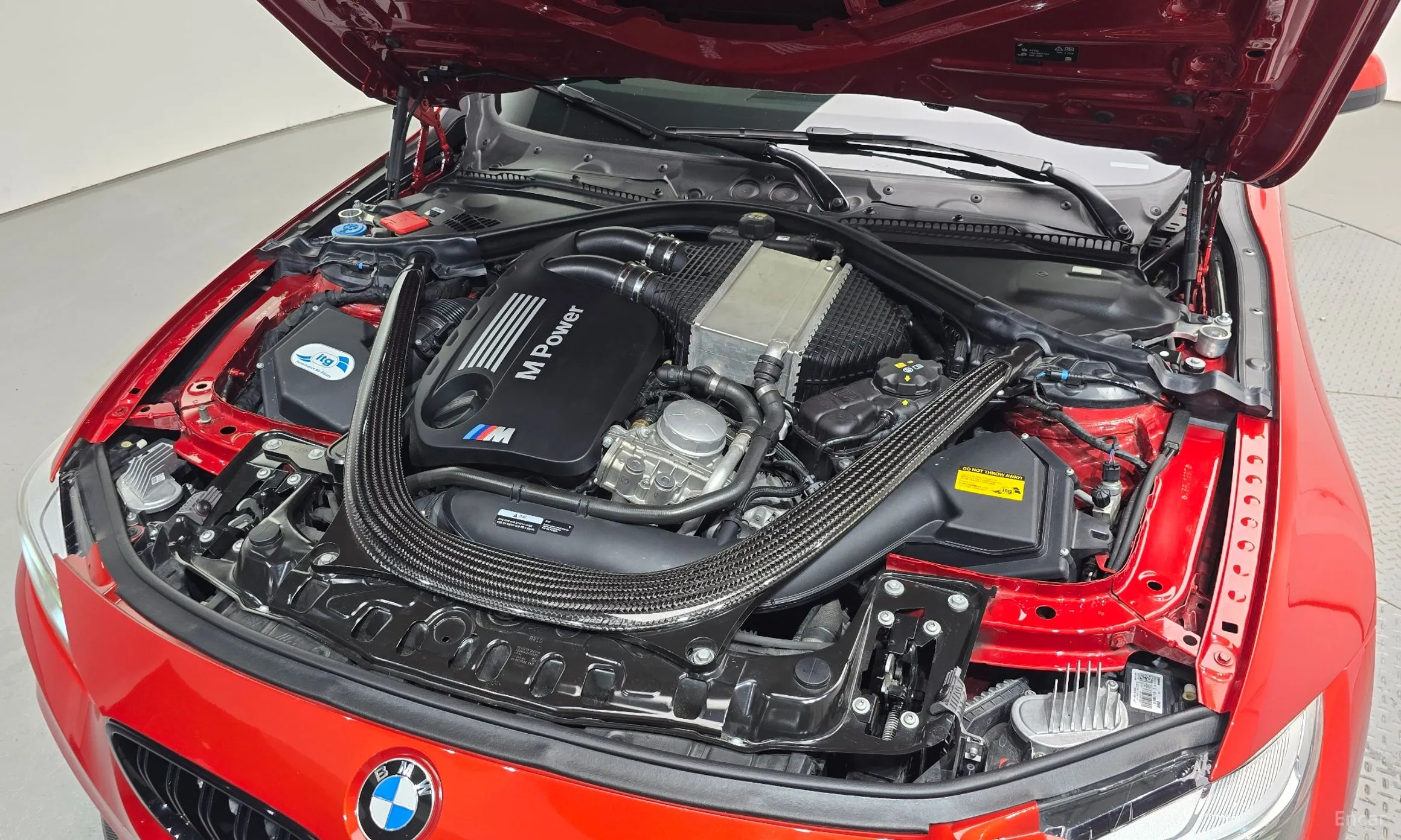 BMW M4 (F82) превью 6
