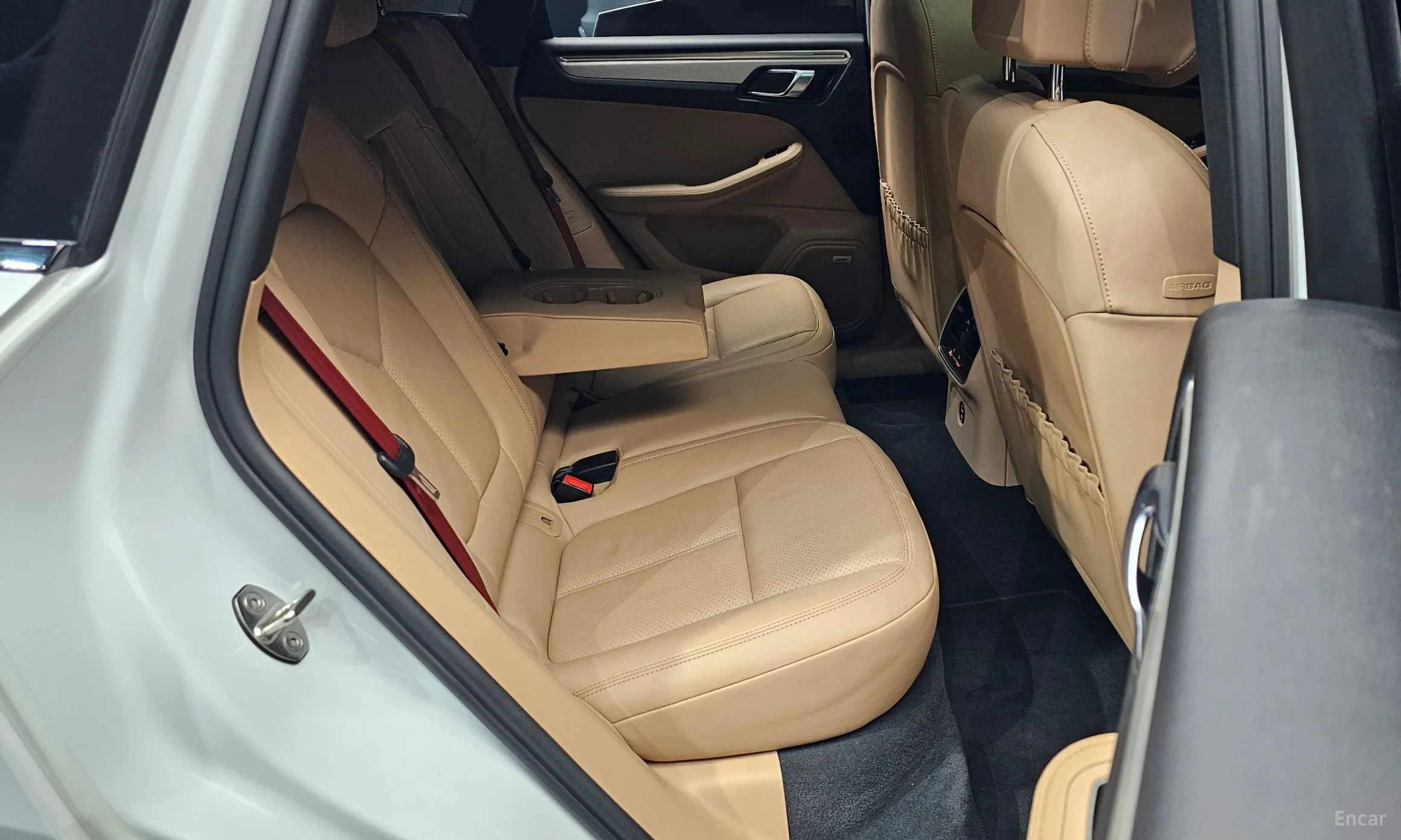Porsche Macan превью 11