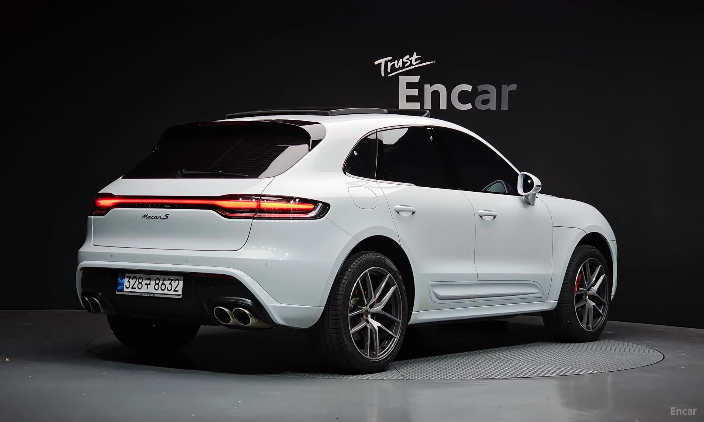 Porsche Macan превью 2