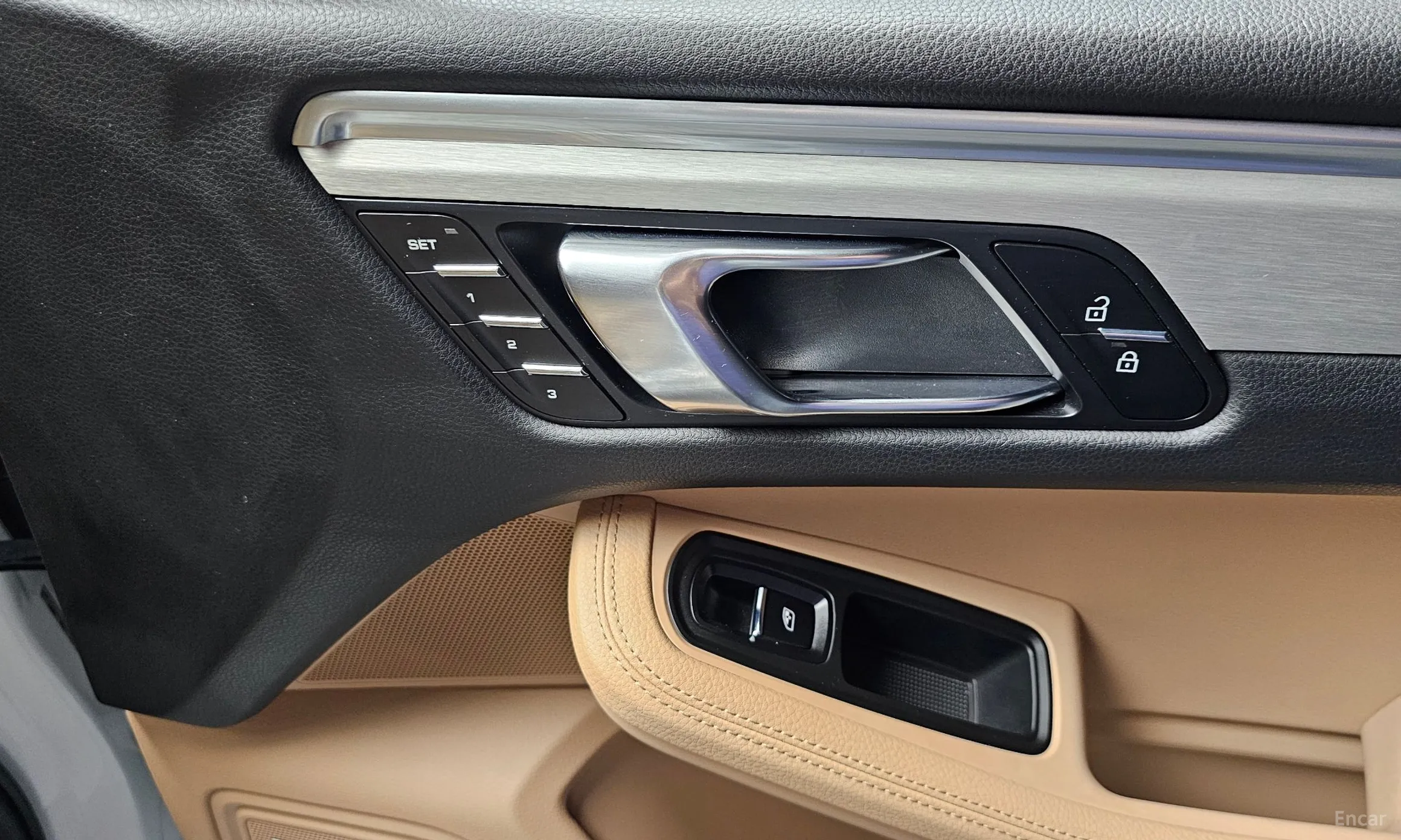 Porsche Macan превью 19