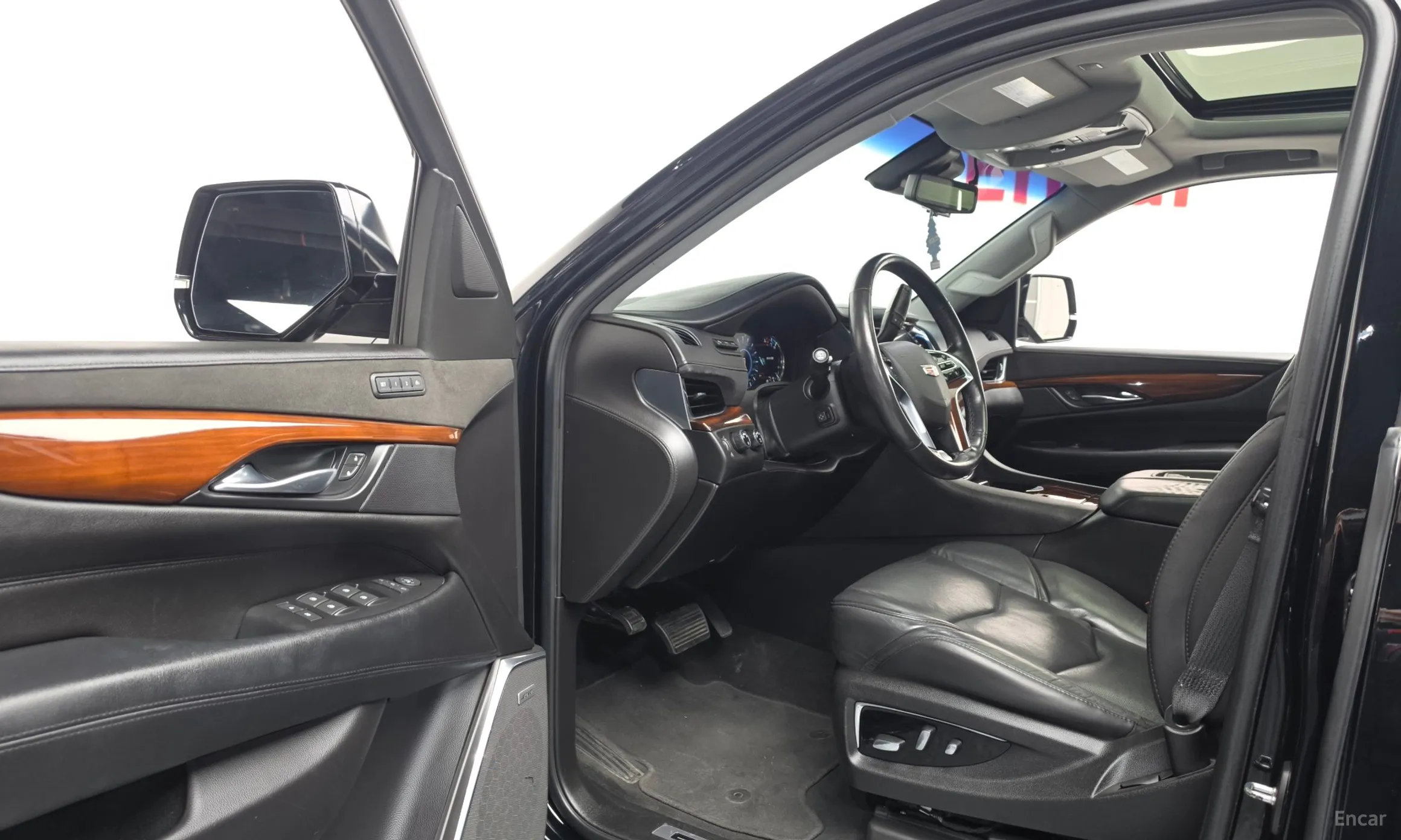 Cadillac Escalade превью 10