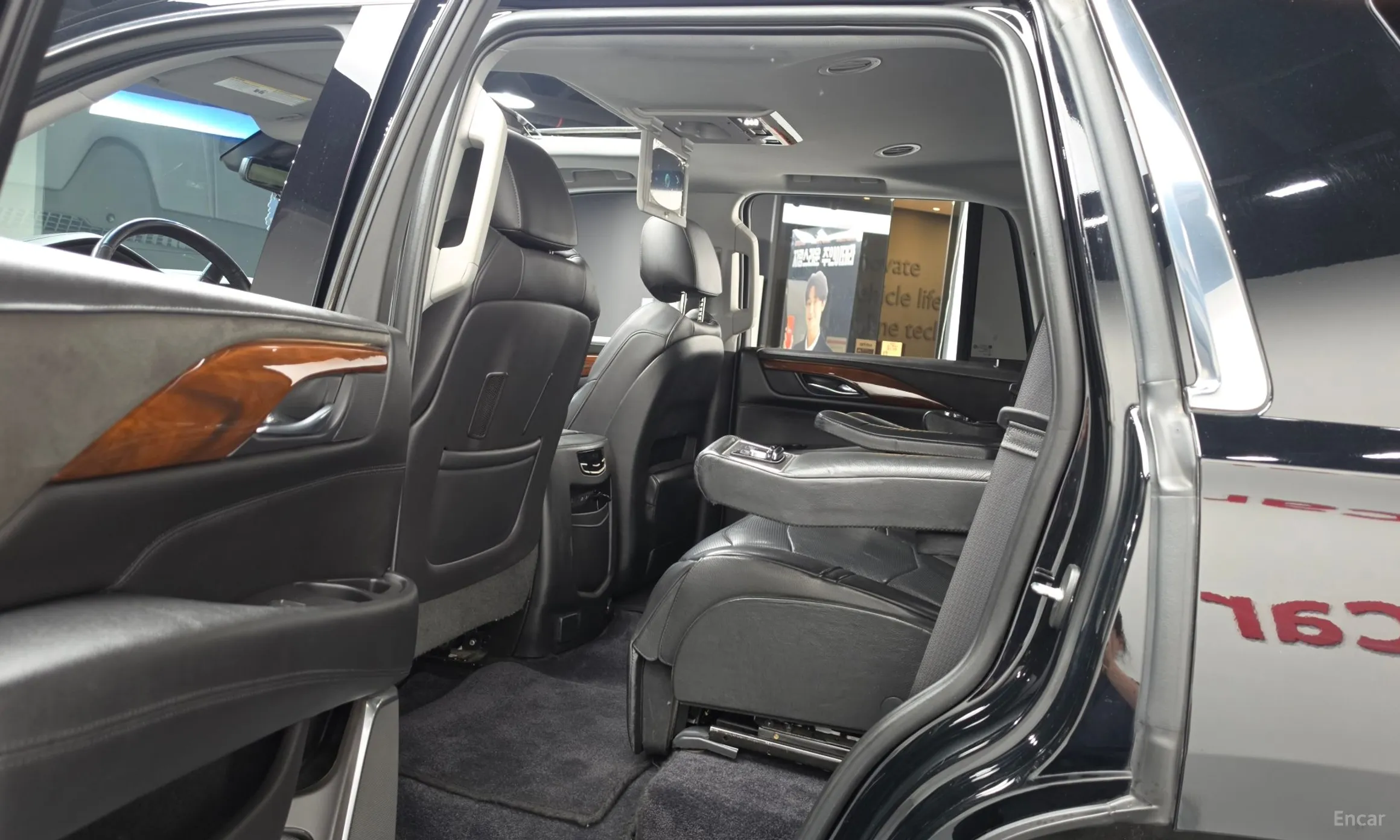 Cadillac Escalade превью 11