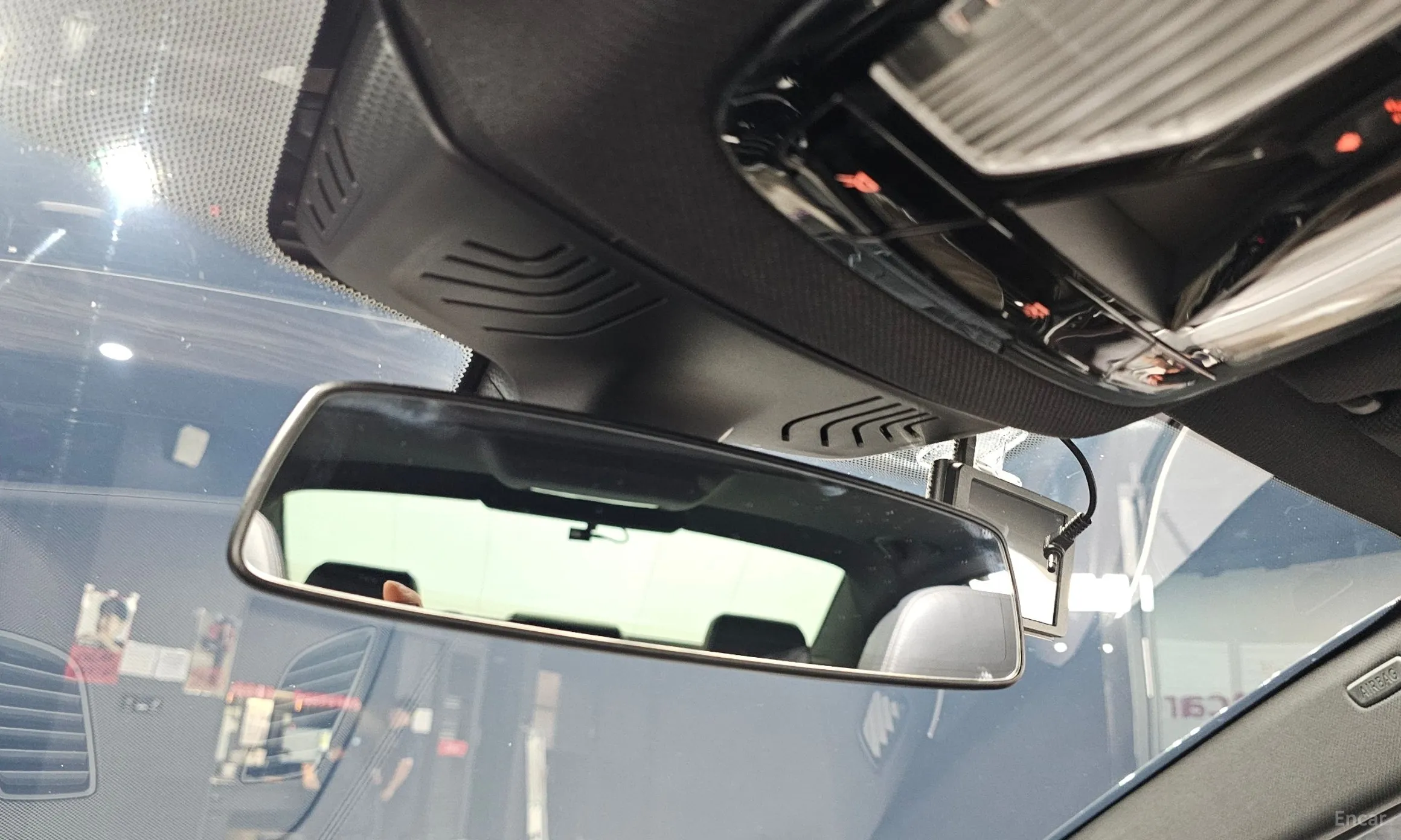 BMW 5 Series (G30) превью 17
