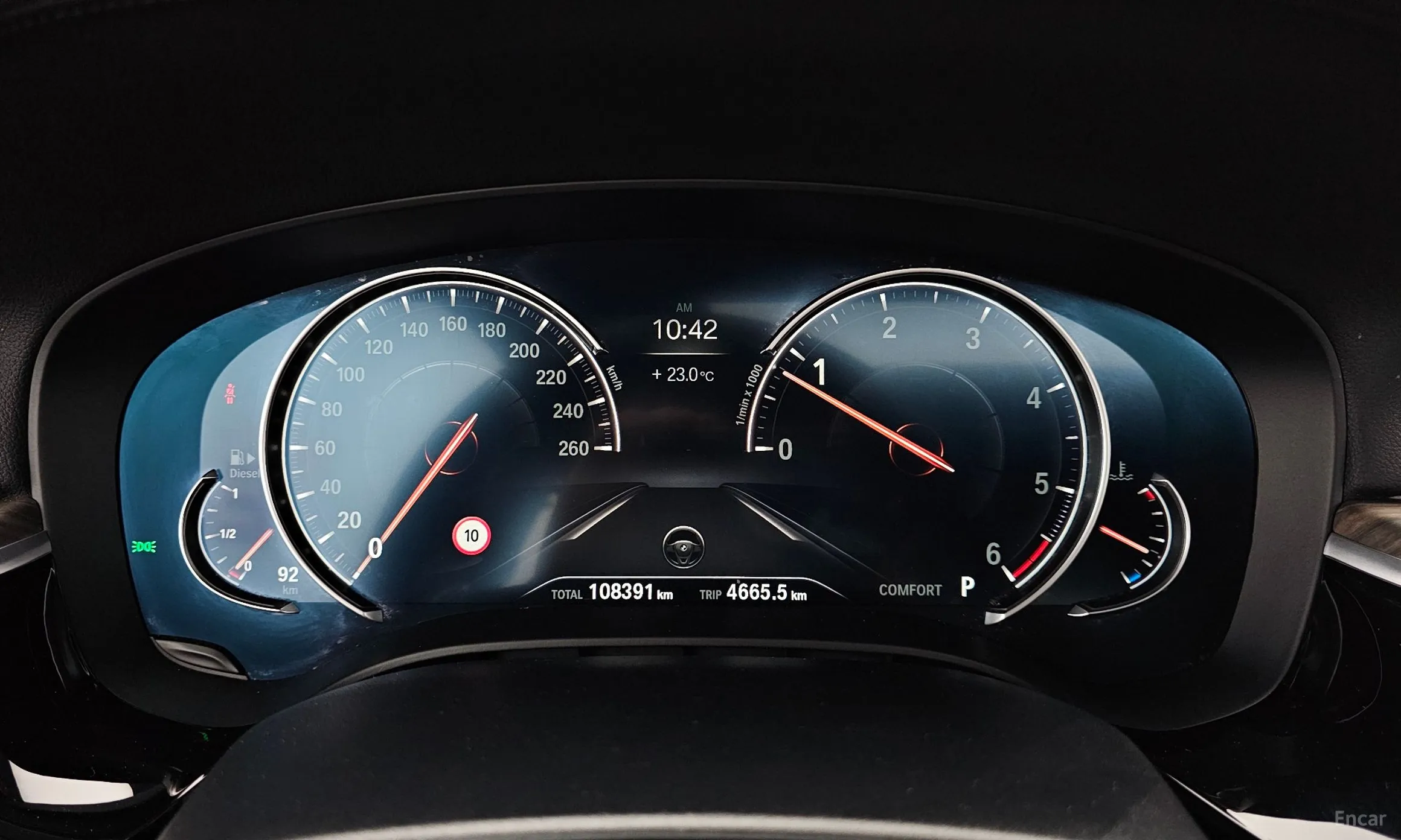BMW 5 Series (G30) превью 8