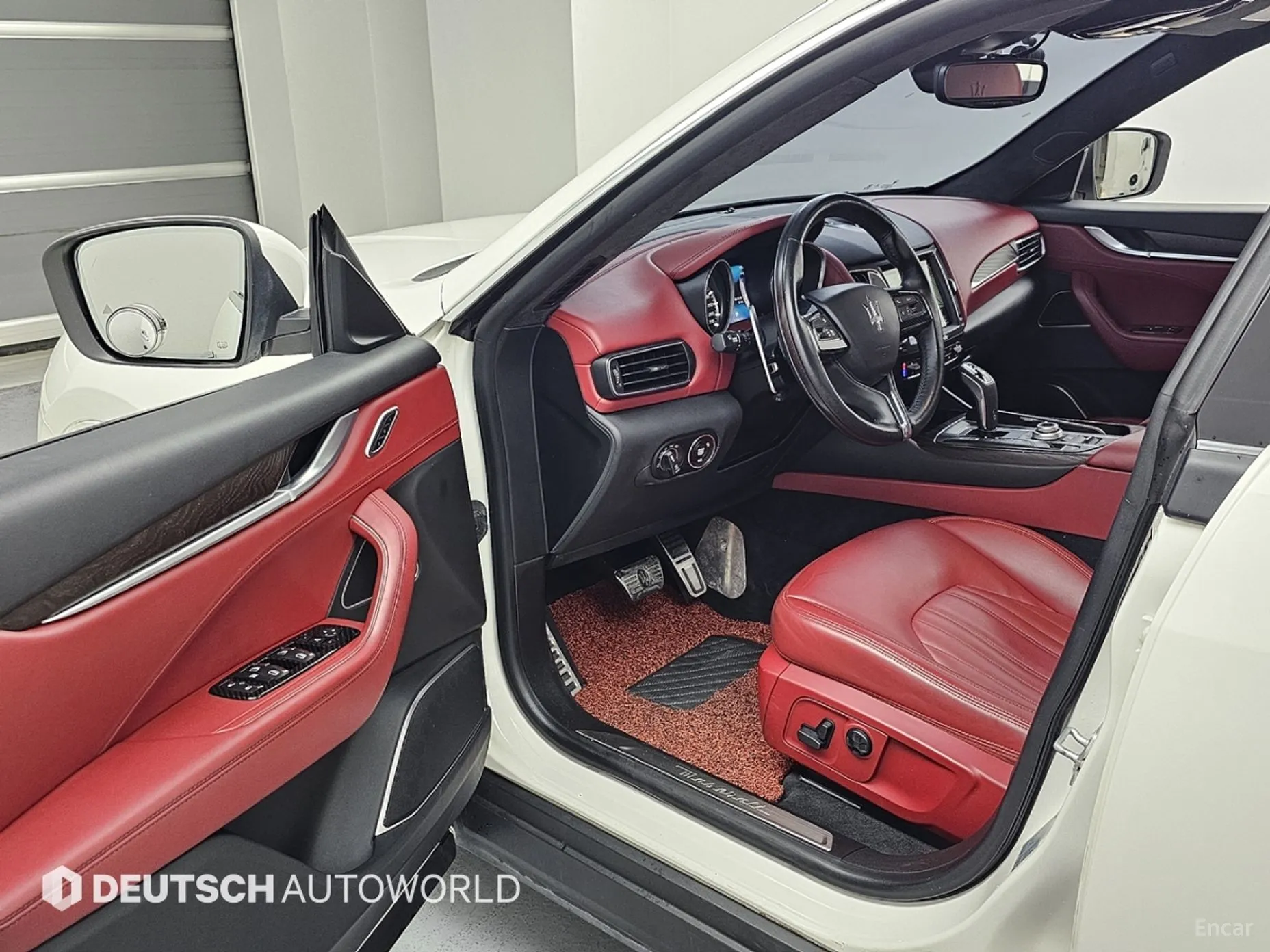 Maserati Levante превью 11