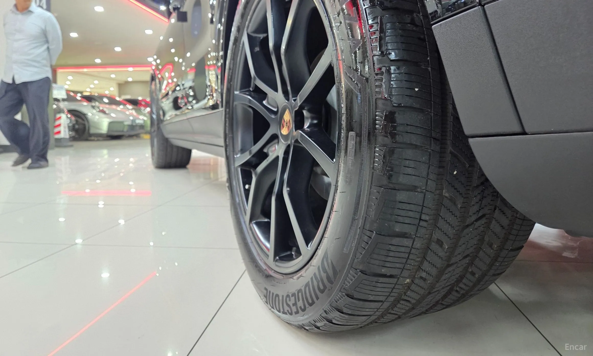 Porsche Cayenne (PO536) превью 20