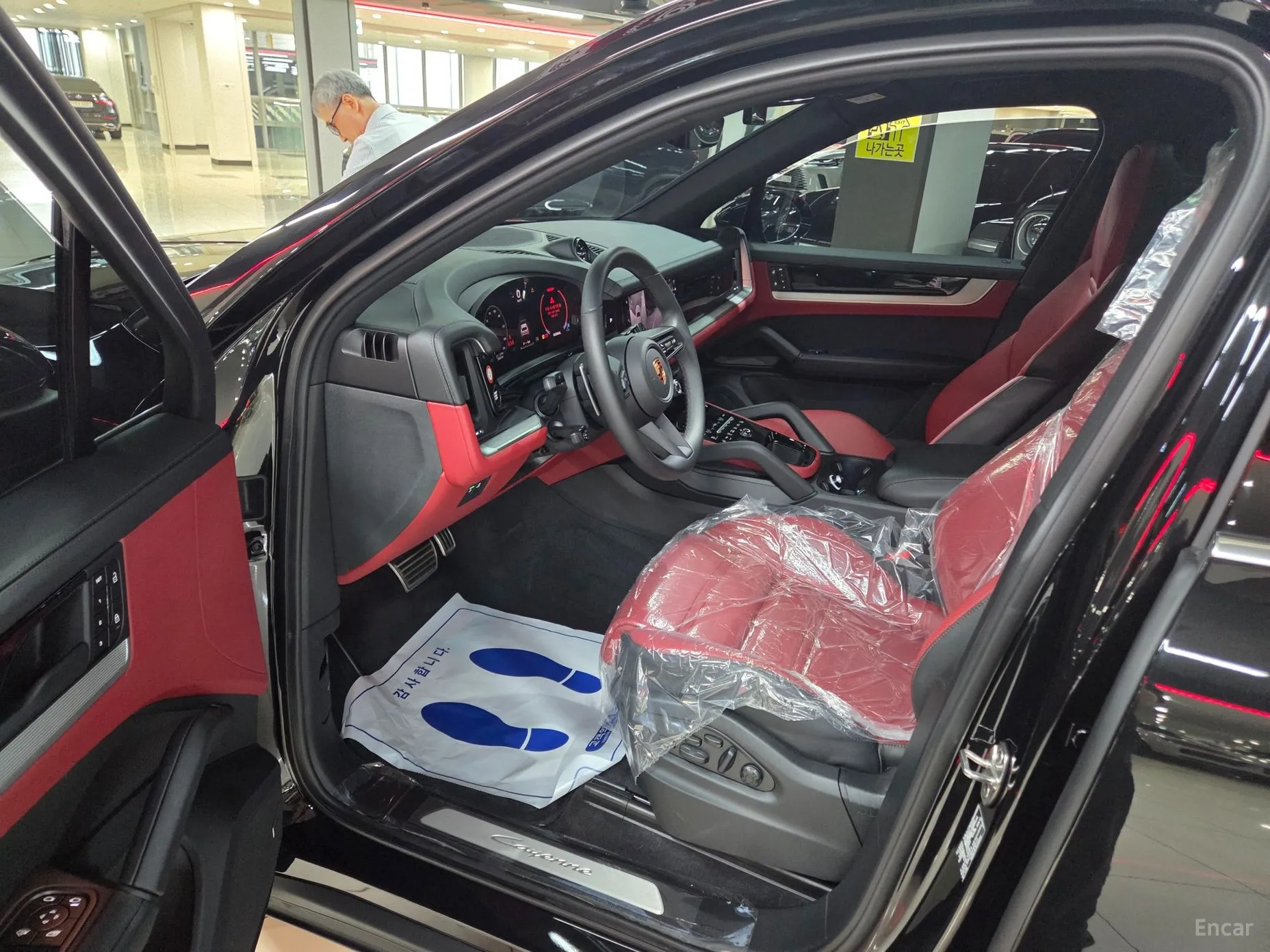 Porsche Cayenne (PO536) превью 8
