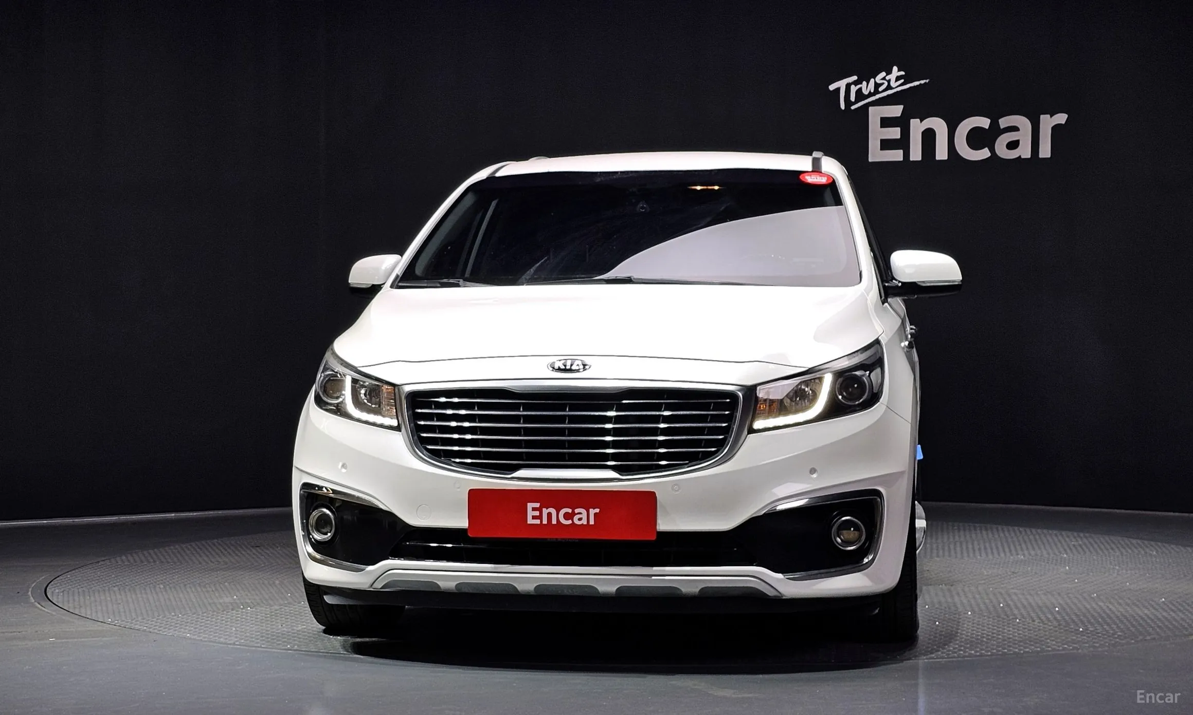 Kia Carnival превью 3
