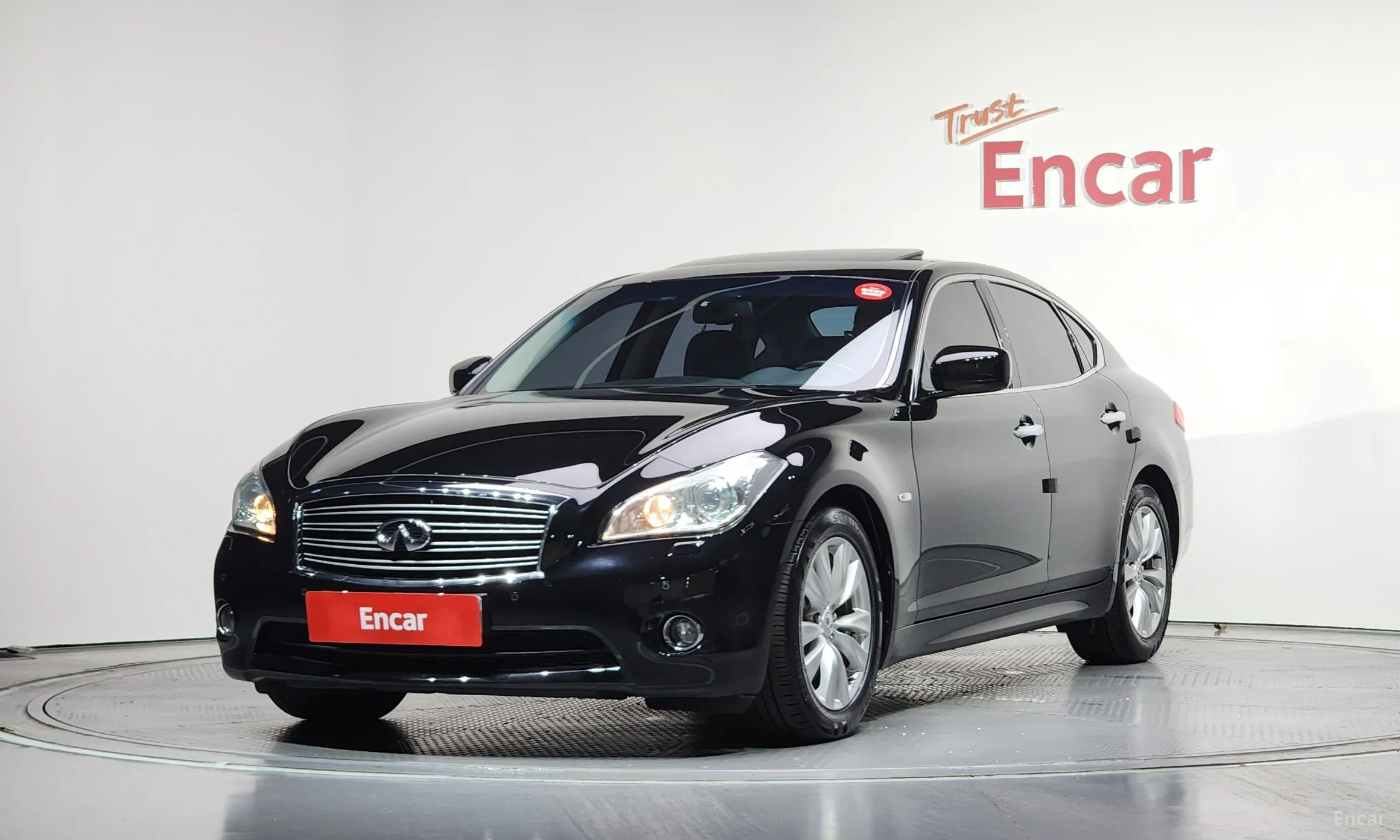 Infiniti M37