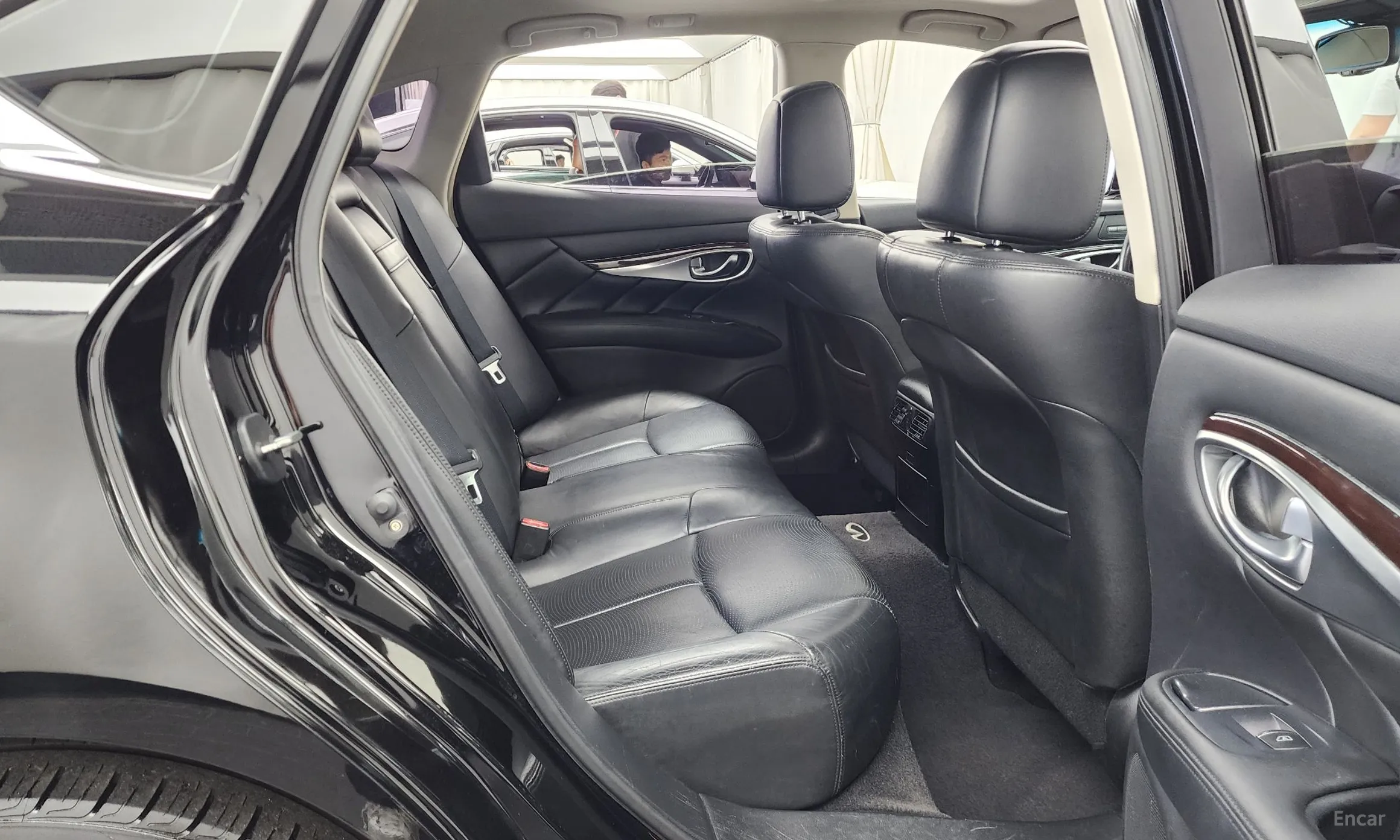 Infiniti M37 превью 12