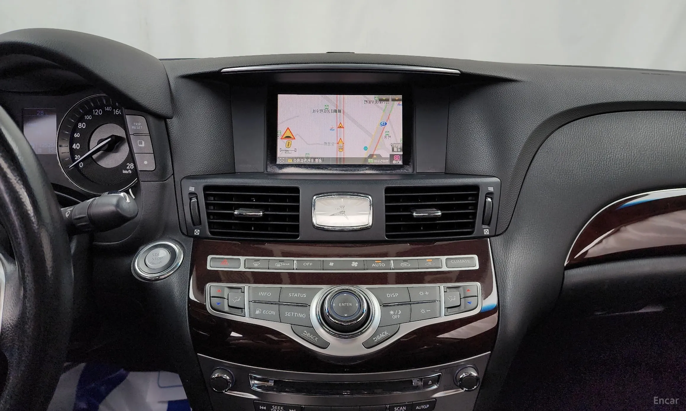 Infiniti M37 превью 14