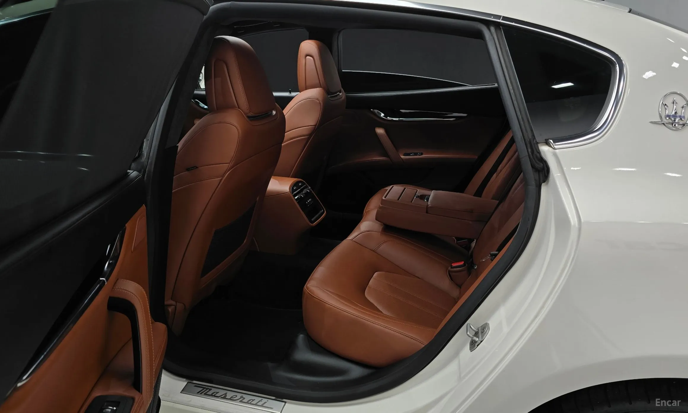 Maserati Quattroporte превью 12