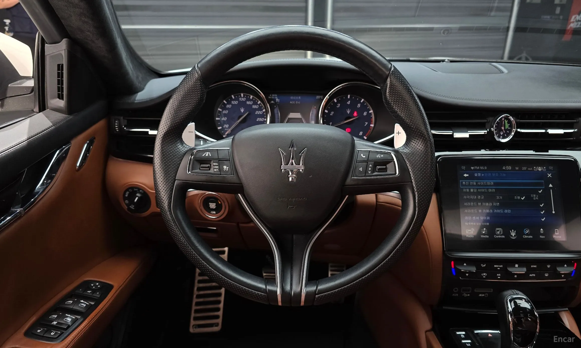 Maserati Quattroporte превью 13