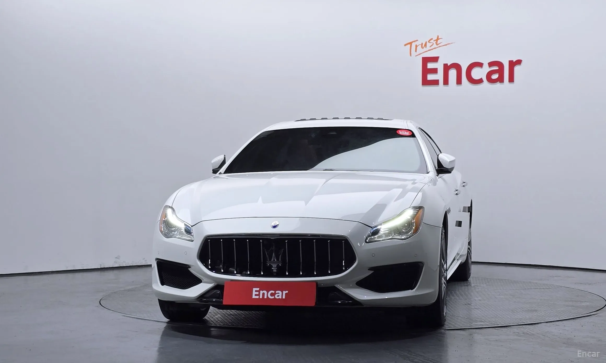 Maserati Quattroporte превью 3