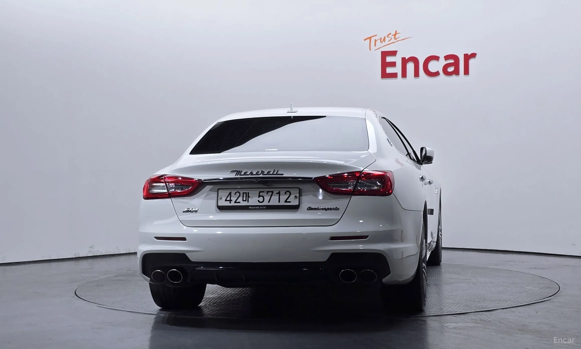 Maserati Quattroporte превью 4