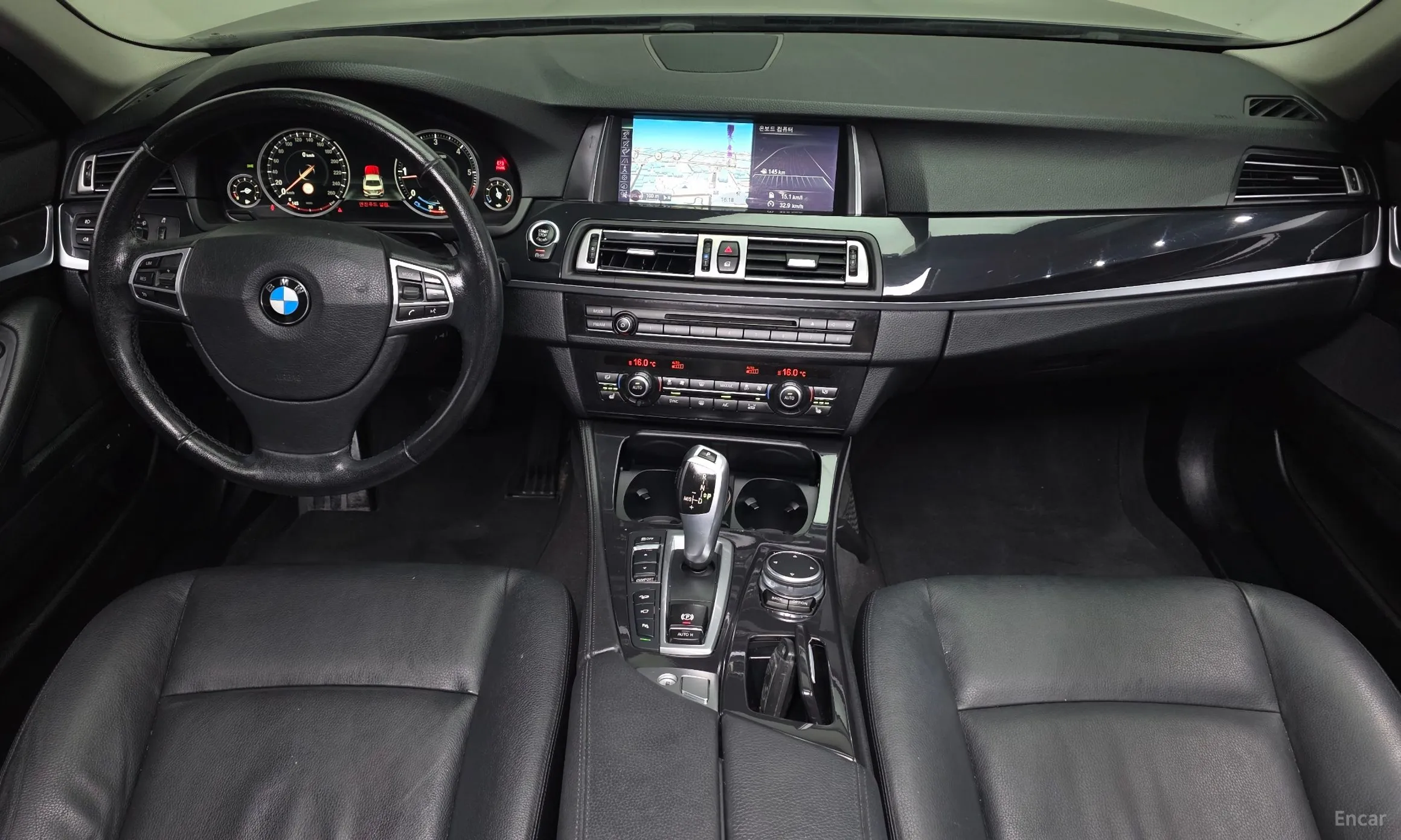 BMW 5 Series (F10) превью 7
