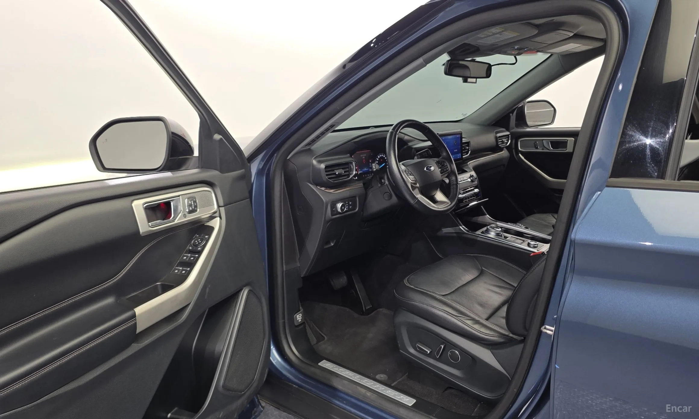 Ford Explorer 6th Generation превью 10