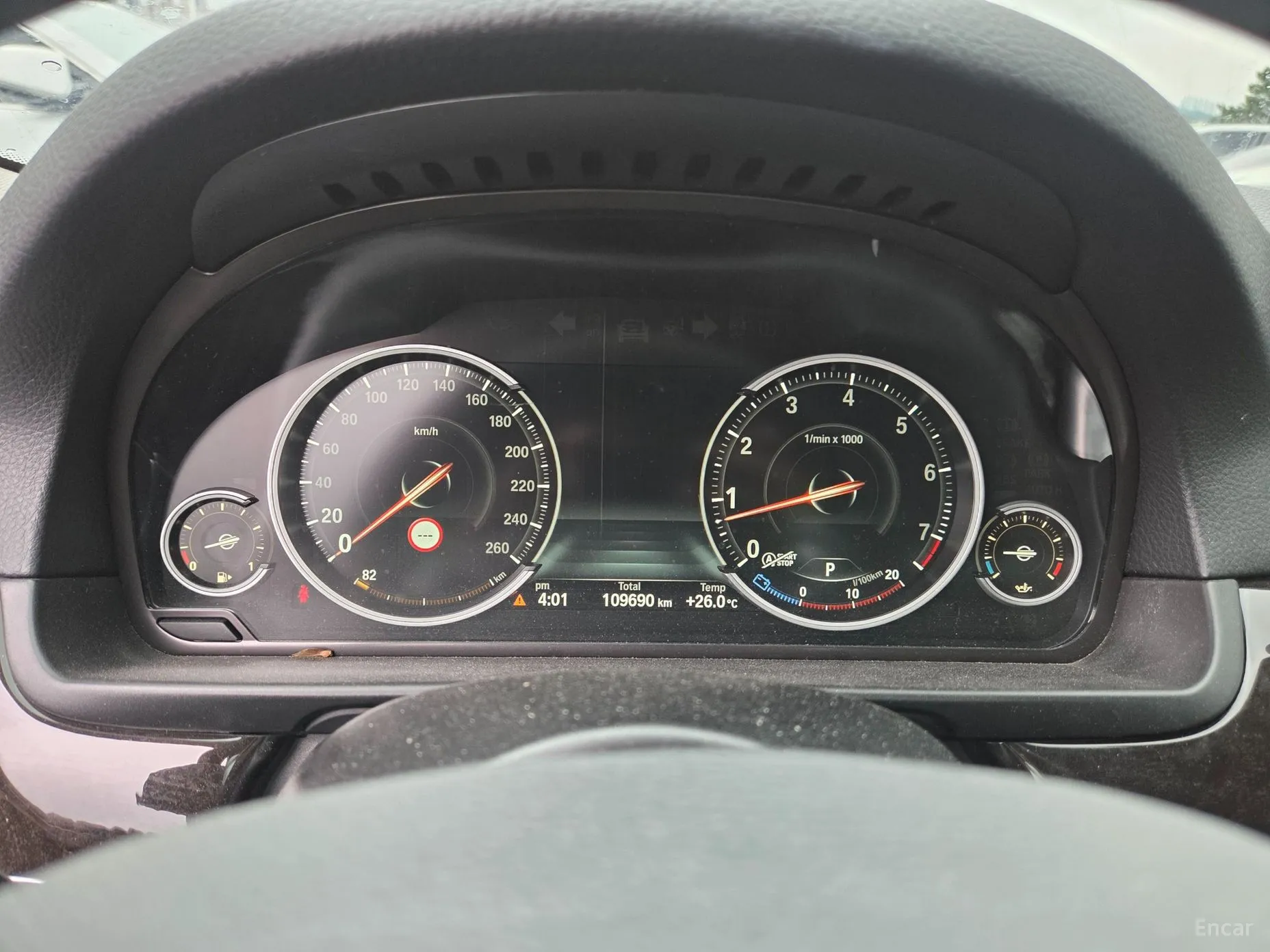 BMW 5 Series (F10) превью 9