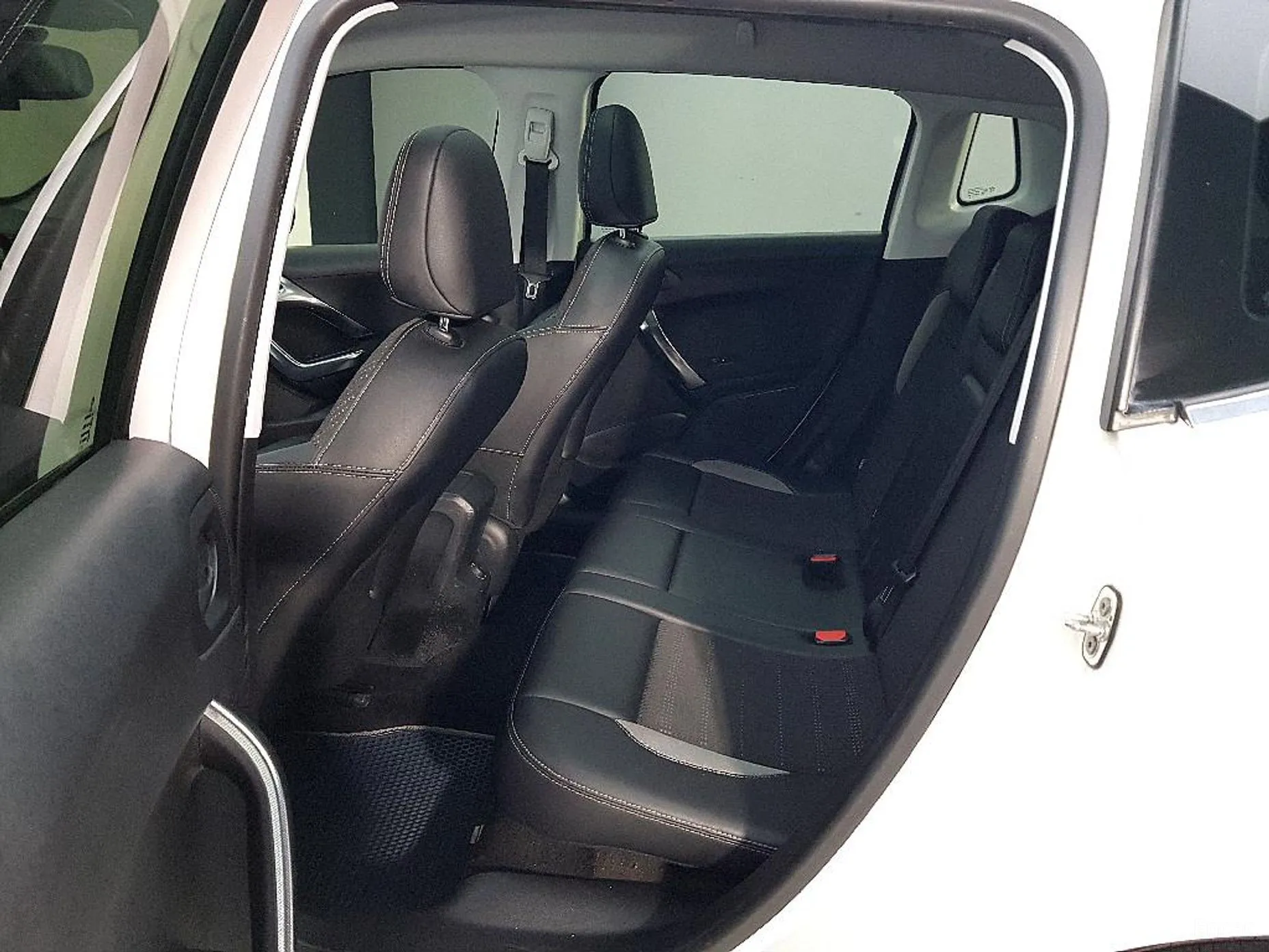 Peugeot 2008. превью 9