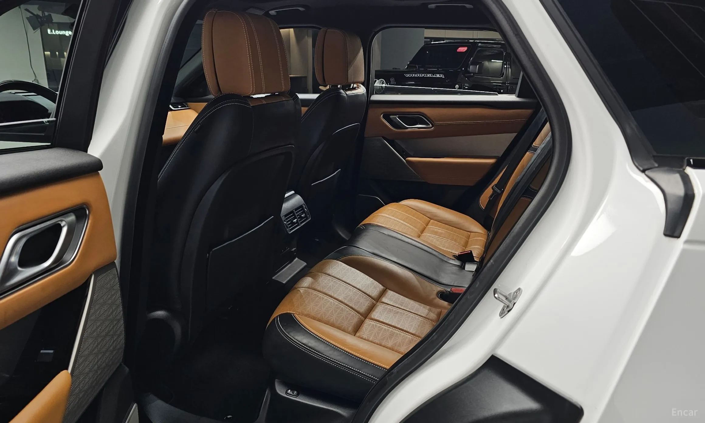 Land Rover Range Rover Bella превью 11
