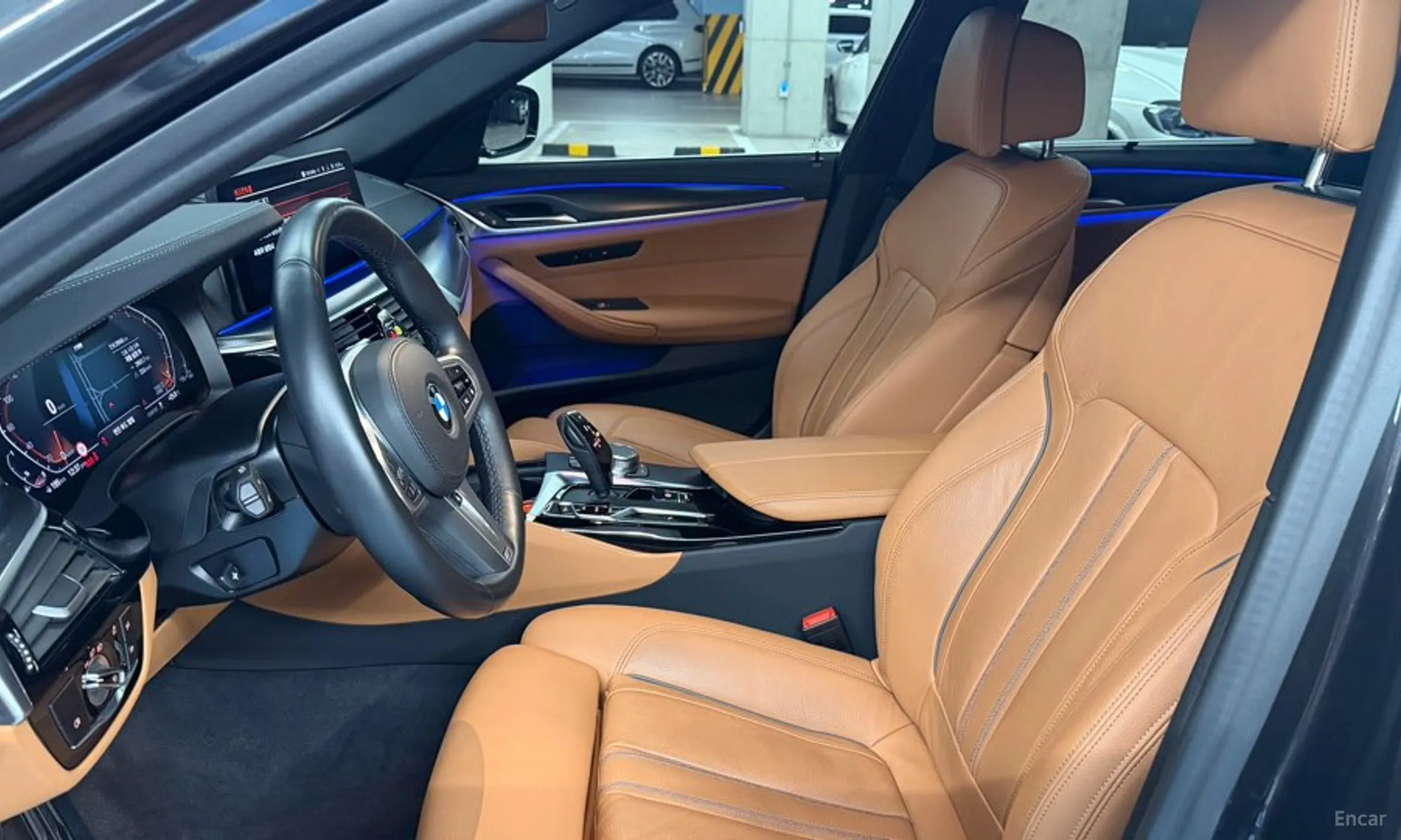 BMW 5 Series (G30) превью 10