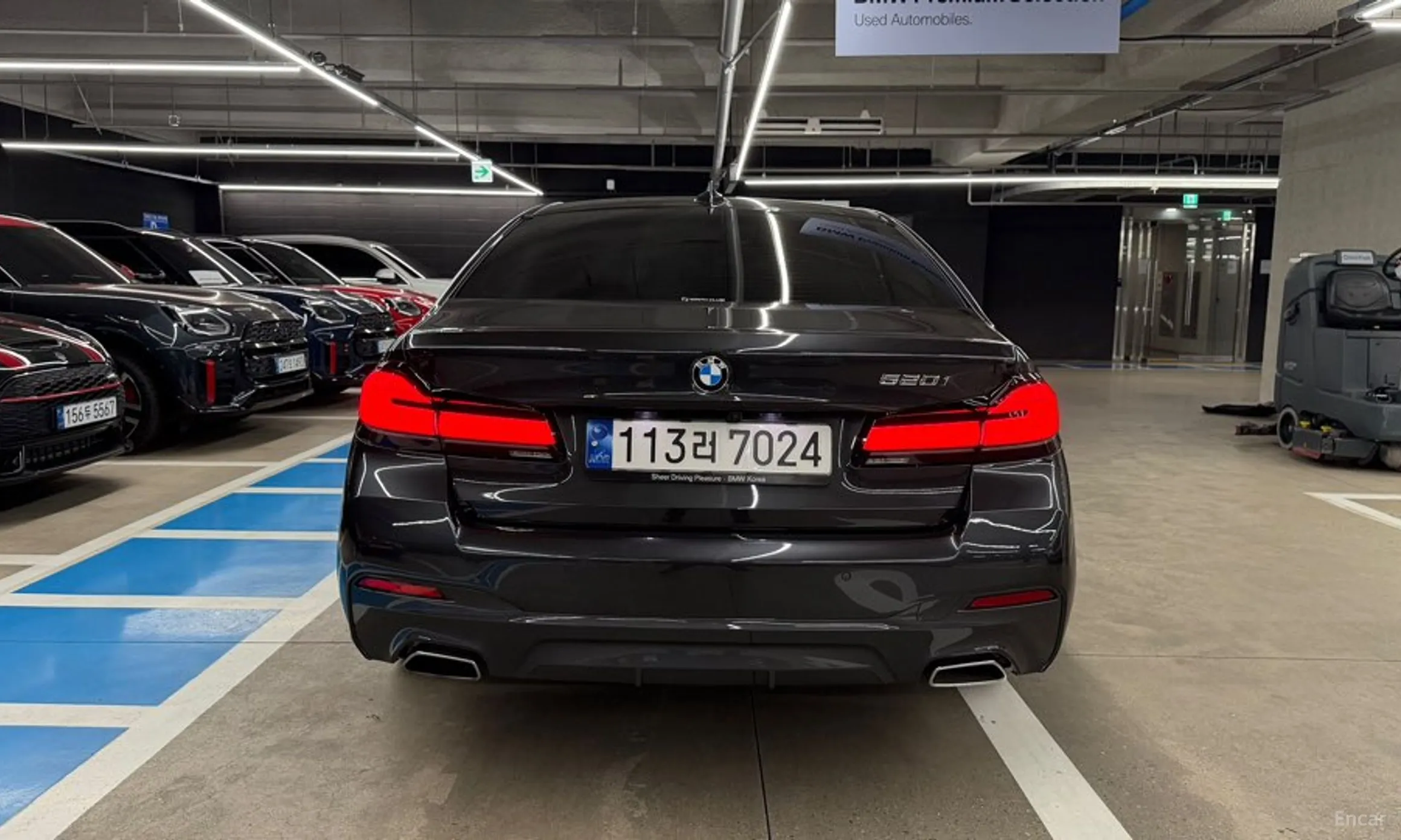 BMW 5 Series (G30) превью 4