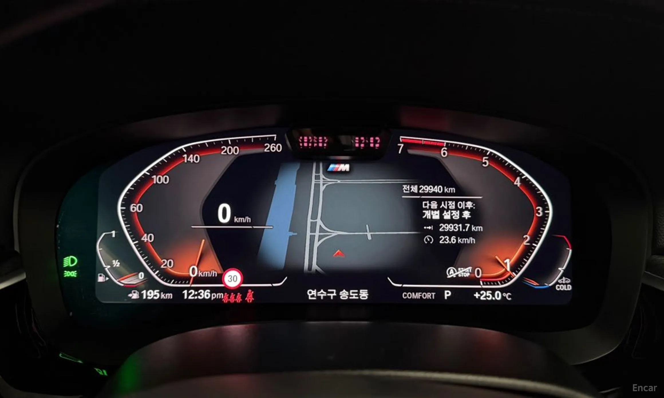 BMW 5 Series (G30) превью 8